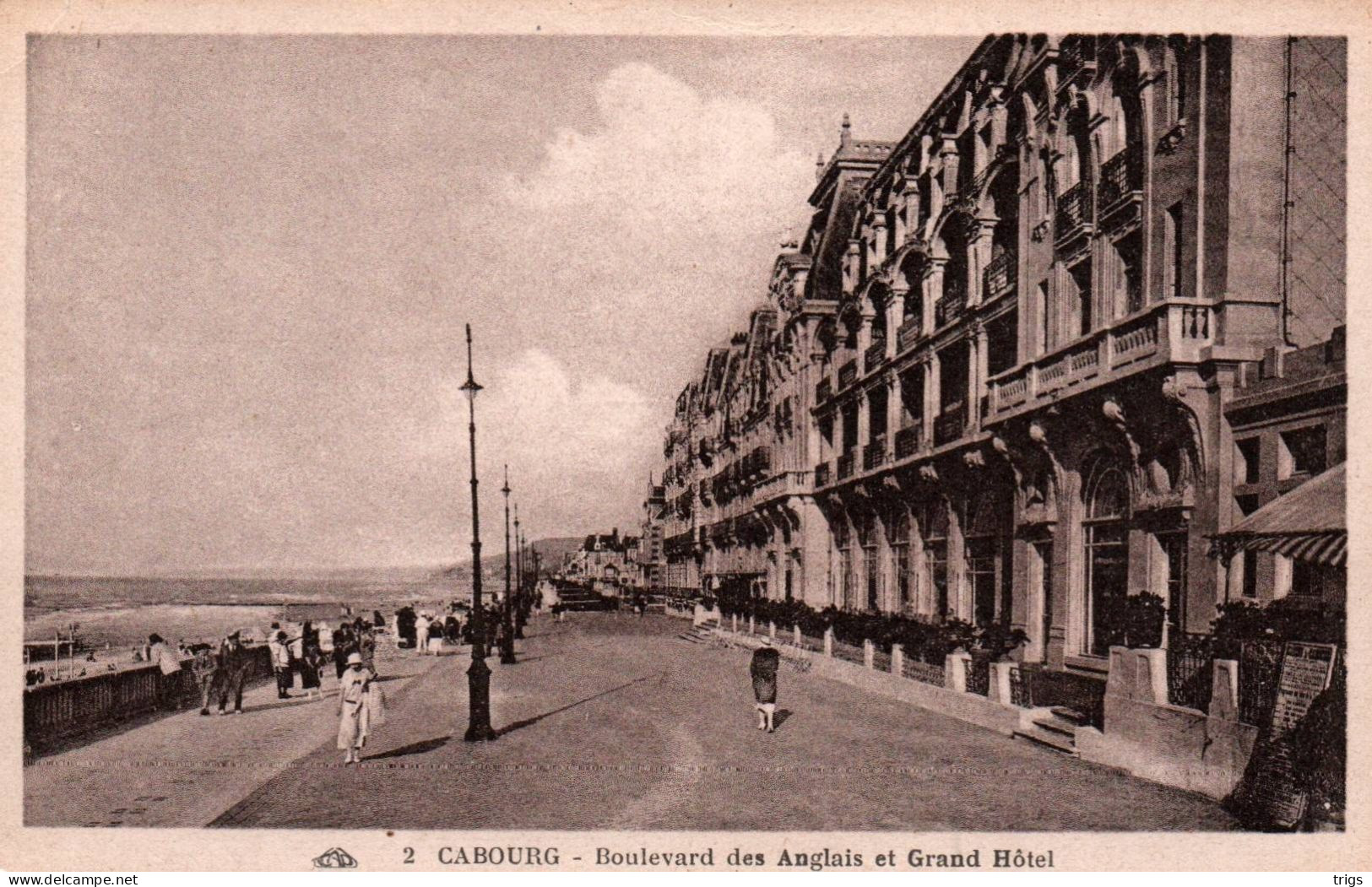 Cabourg - Boulevard Des Anglais Et Grand Hôtel - Cabourg
