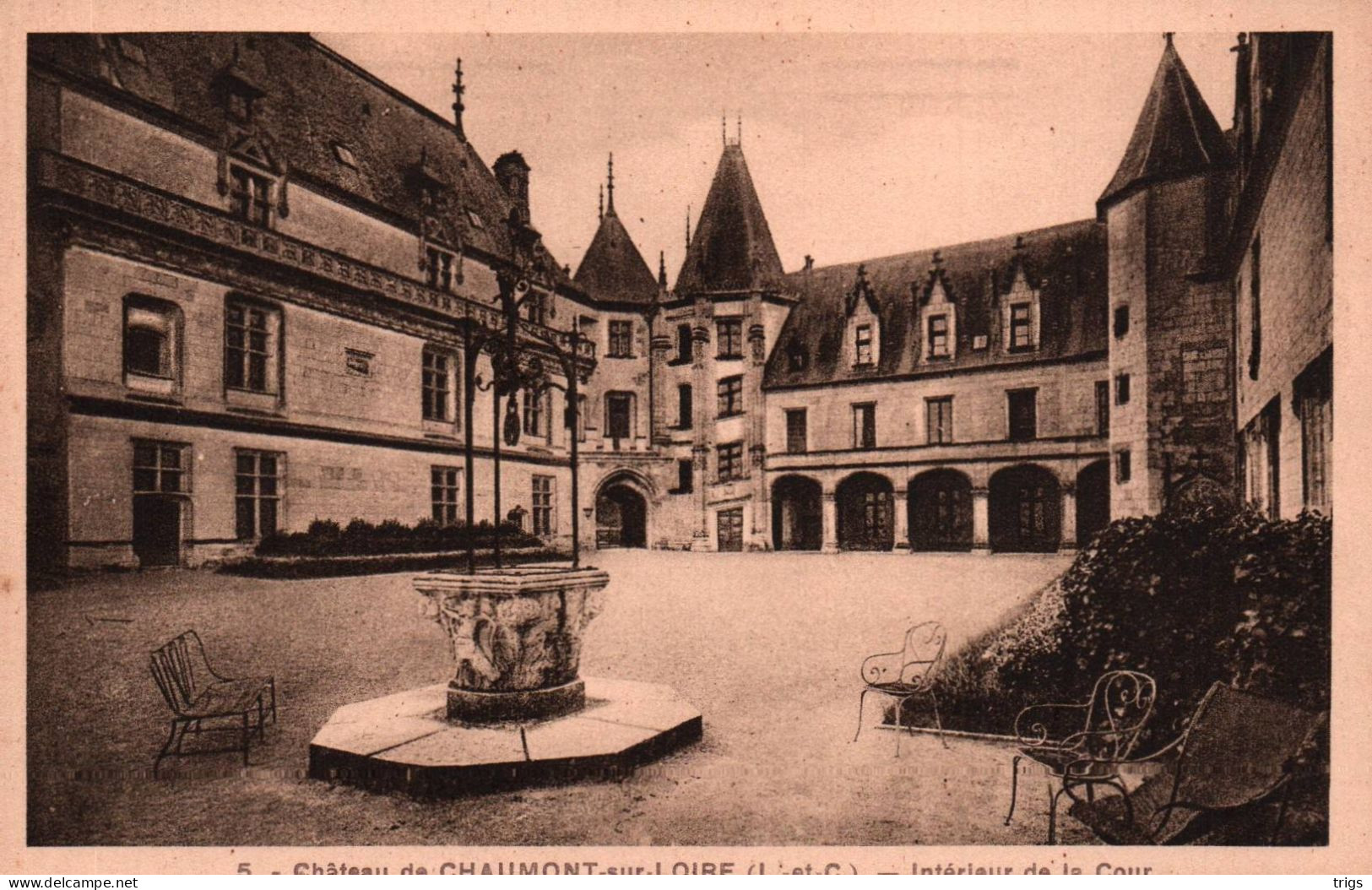 Chaumont Sur Loire (Château) - Intérieur De La Cour - Blois