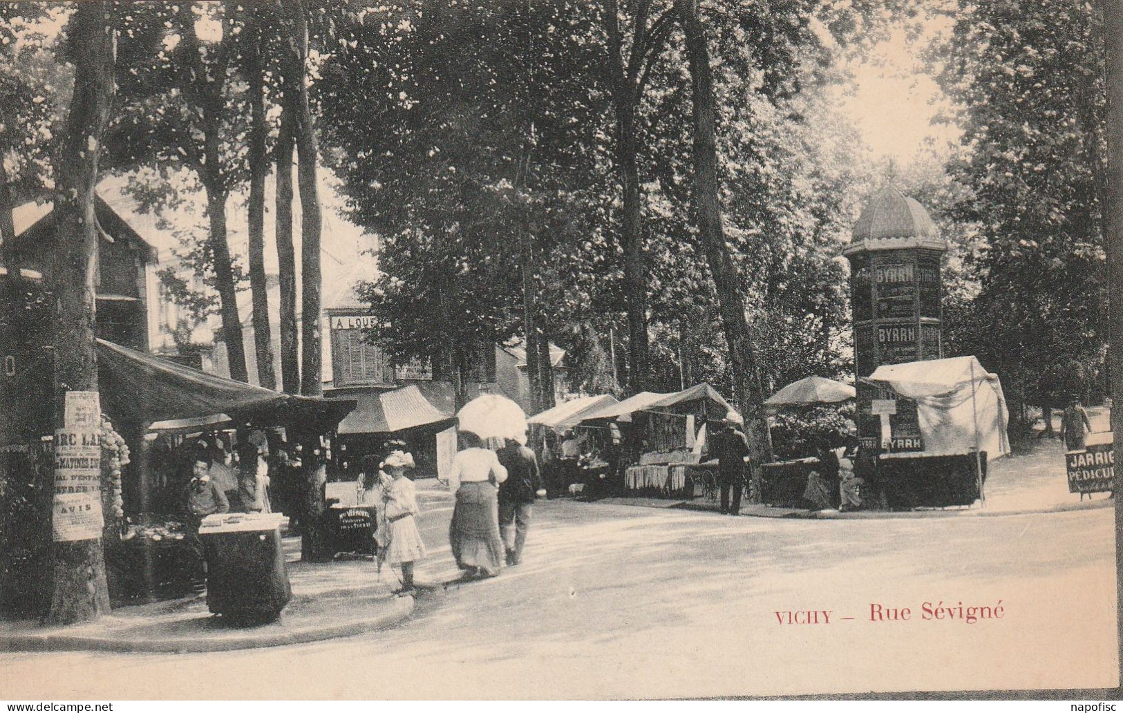 03-Vichy  Rue De Sévigné - Vichy