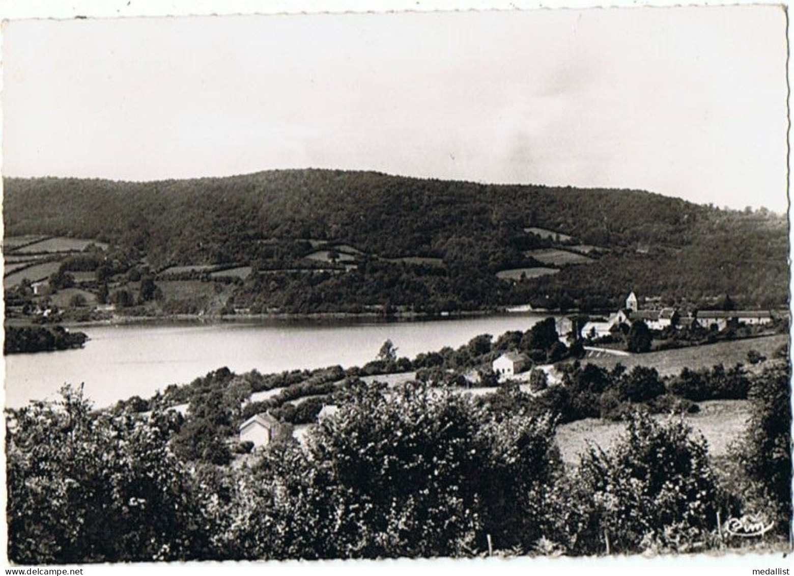 CPM..58..CHATEAU CHINON..LAC DE PANNESIERE CHAUMARD - Chateau Chinon