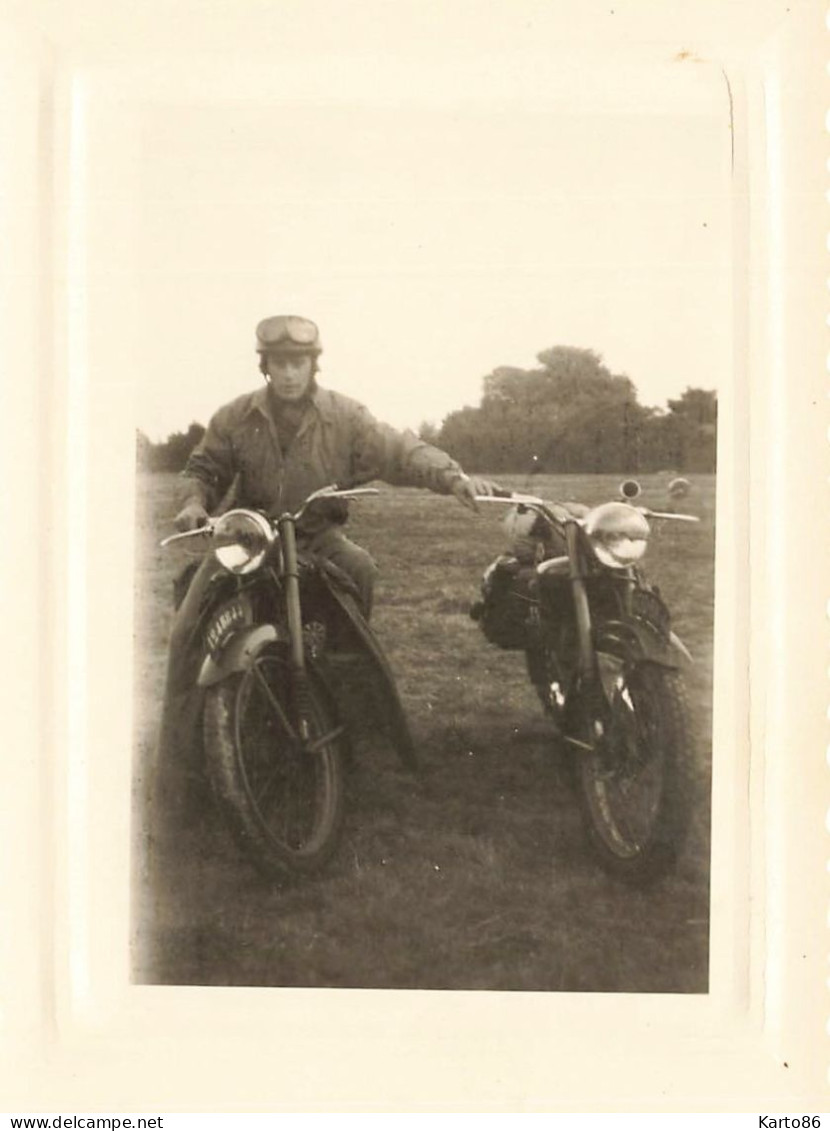 Moto Ancienne De Marque Modèle Type ? * Motos Motocyclette Transport * La Bernerie * Photo Ancienne 10.5x7.8cm - Motos