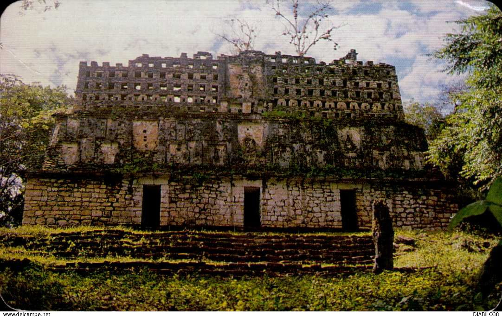 YAXCHILAN TEMPLE   ( MEXIQUE ) - Mexico