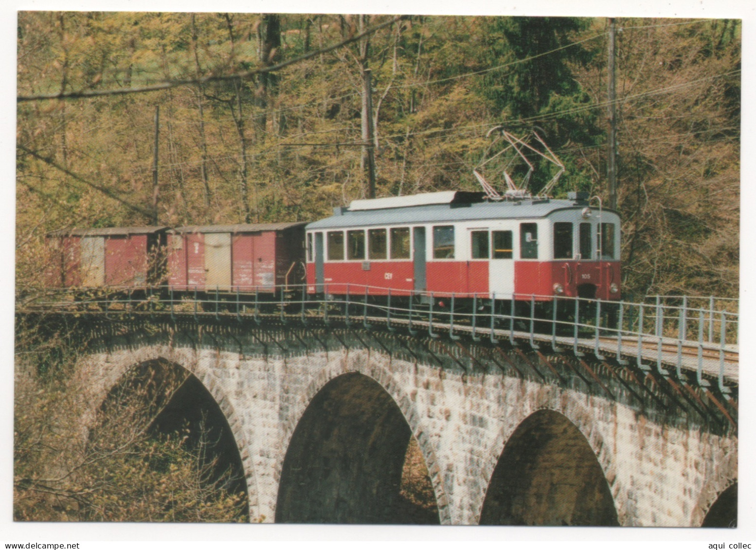 CHEMINS DE FER ELÉCTRIQUES VEVEYSANS -AUTOMOTRICE BDe 4/4 105 SUR LE VIADUC DE LA BAYE DE CLARENS - Trains