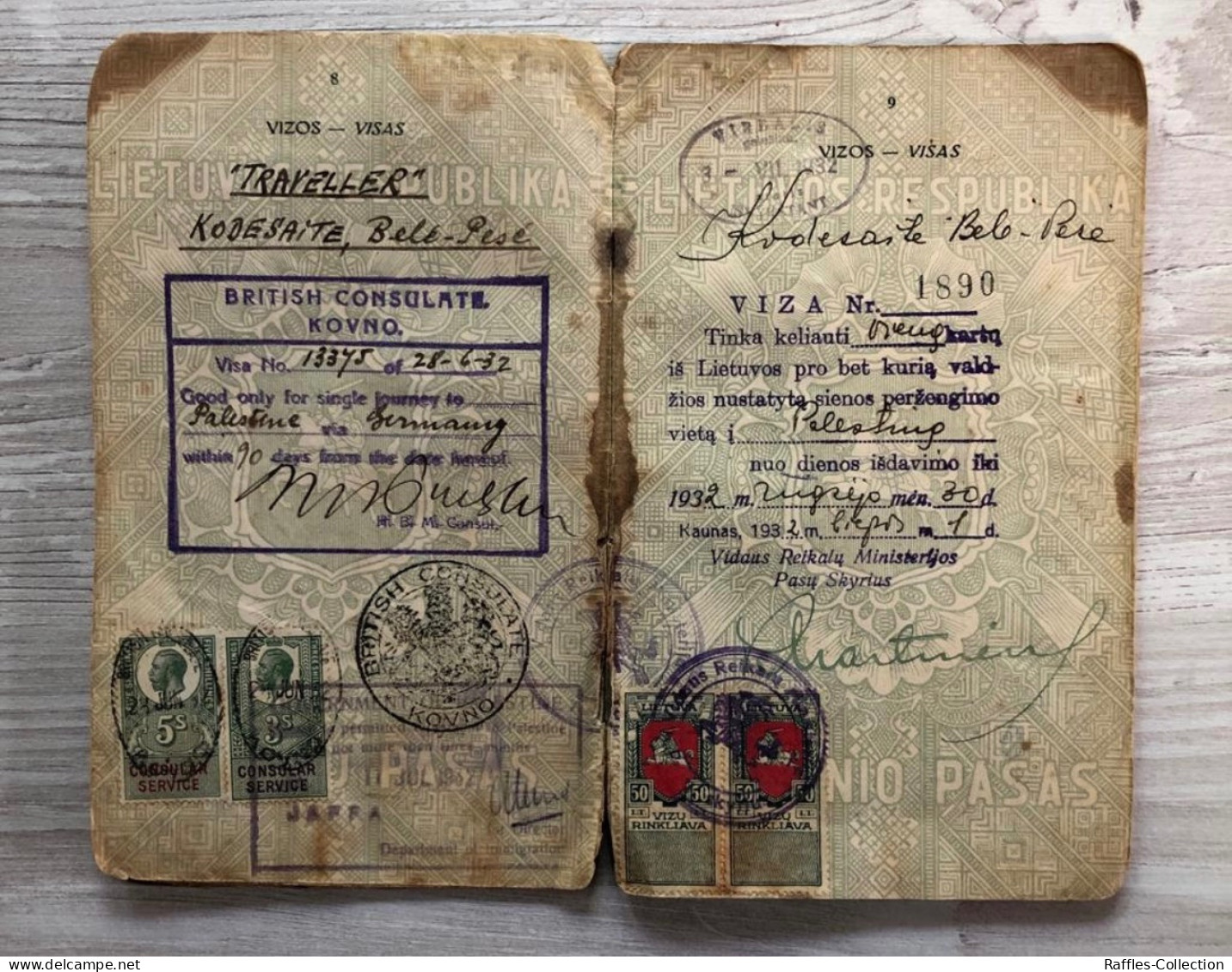 Lithuania 1931 passport for a Jewish lady issued in Kovno - Palestine visa passeport reisepass pasaporte passaporto