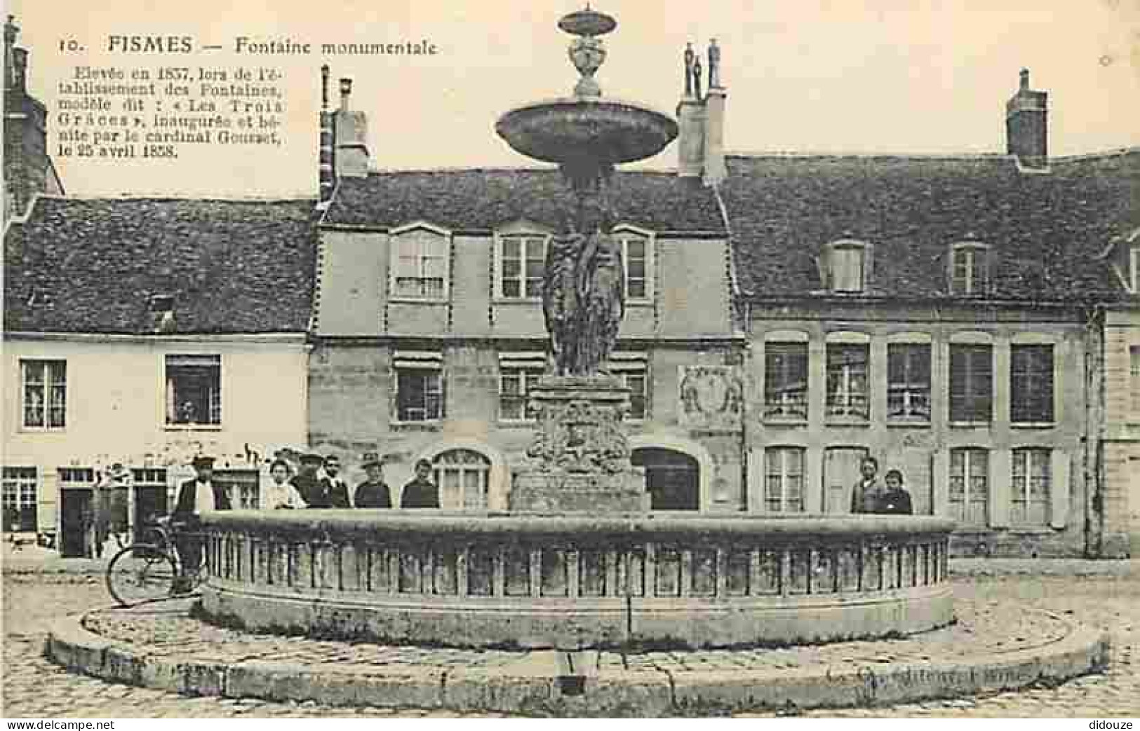 51 - Fismes - Fontaine Monumentale - Animé - CPA - Voir Scans Recto-Verso - Fismes