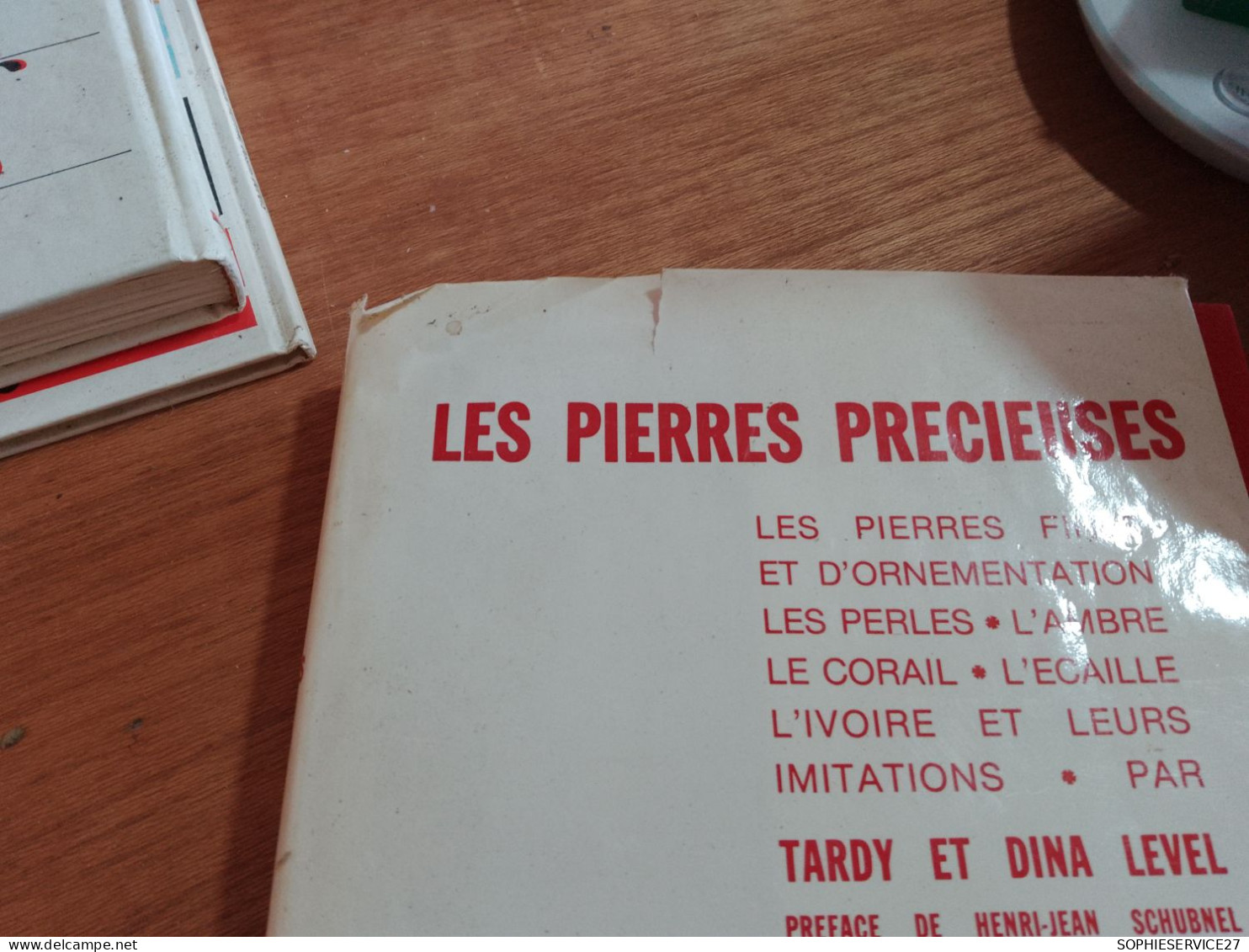 154 //   LES PIERRES PRECIEUSES