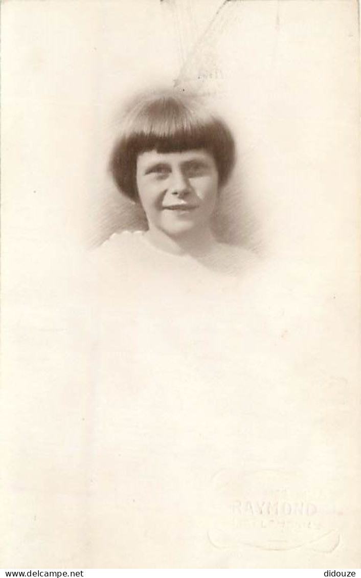 Carte Photo - Portrait - Enfant - CPA - Voyagée En 1937 - Voir Scans Recto-Verso - Photographs
