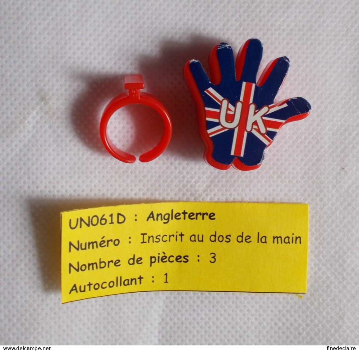 Kinder - Mains Avec Bague Et Tampon - Angleterre - UN061D - Sans BPZ - Montables