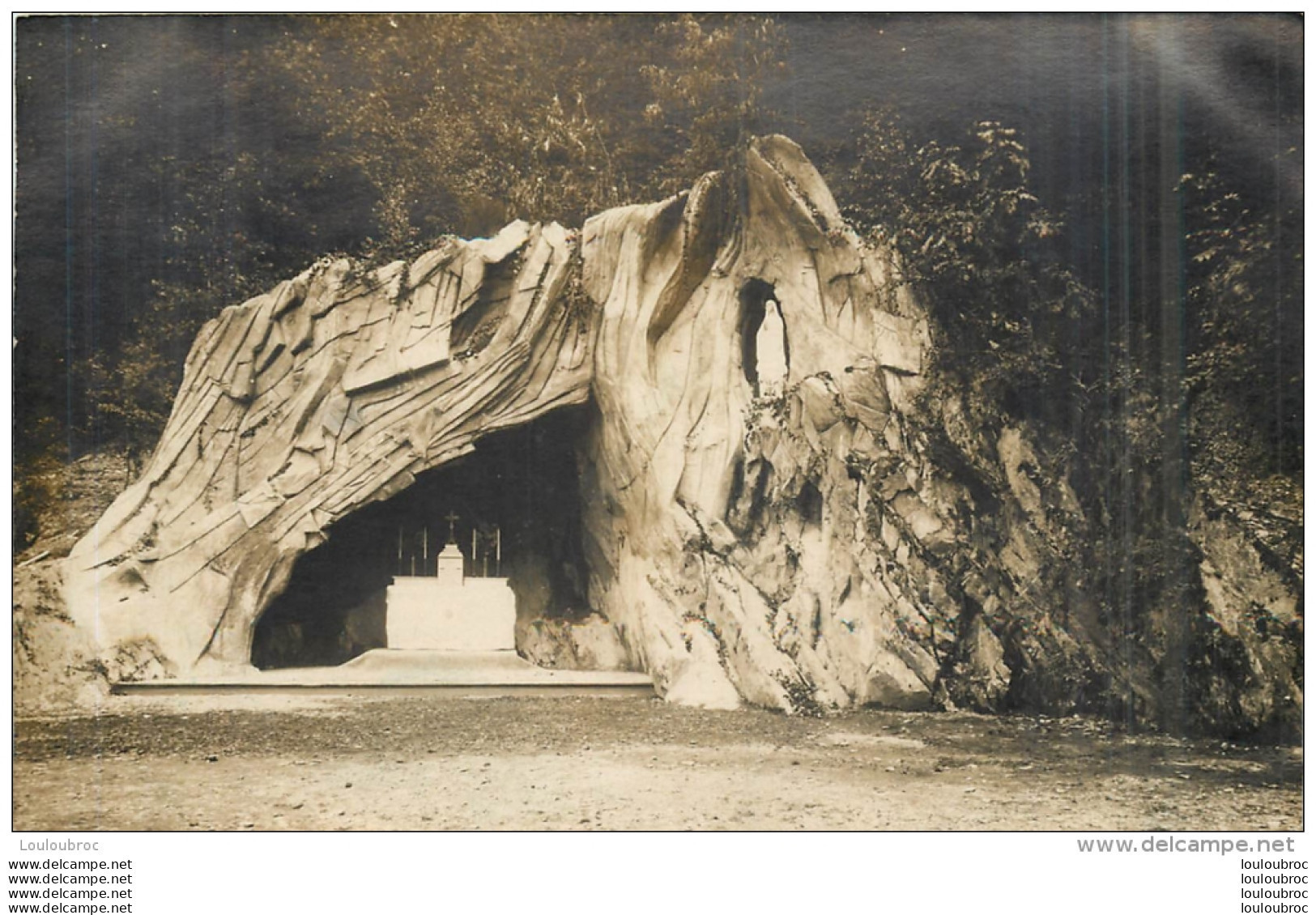 CARTE PHOTO LE WARIDON SOUVENIR DE LA BENEDICTION DE LA GROTTE PAR MONSEIGNEUR NEVEUX VOIR LES 2 SCANS - Autres & Non Classés