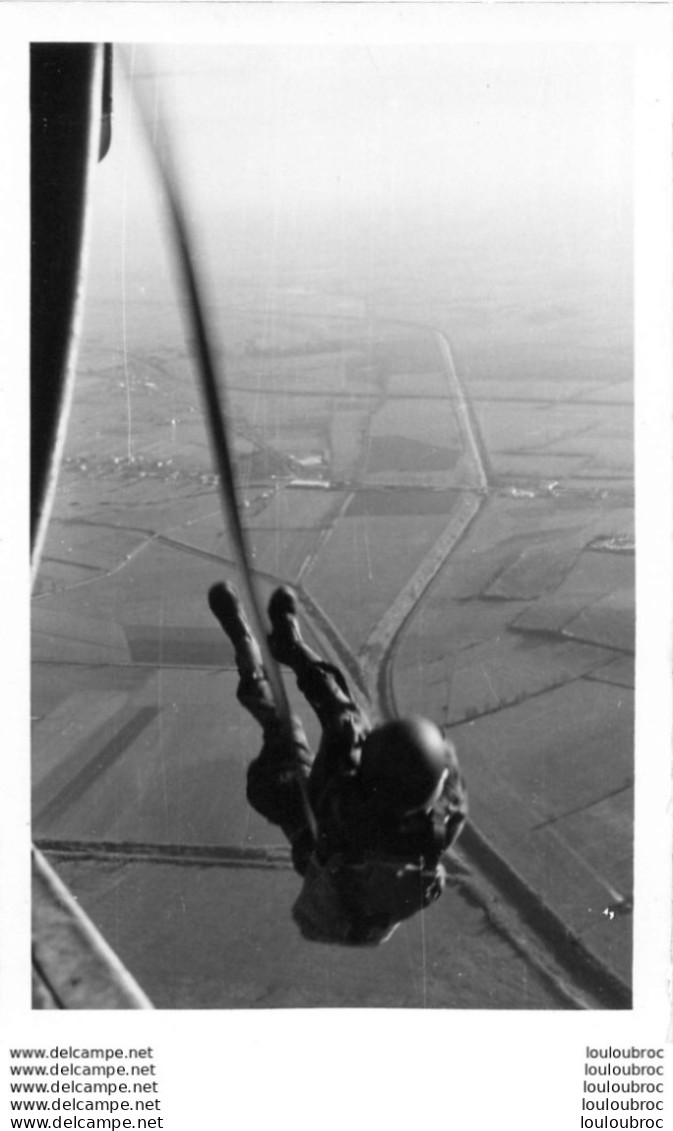PARACHUTISTE PHOTO ORIGINALE FORMAT 14 X 9 CM - Parachutting