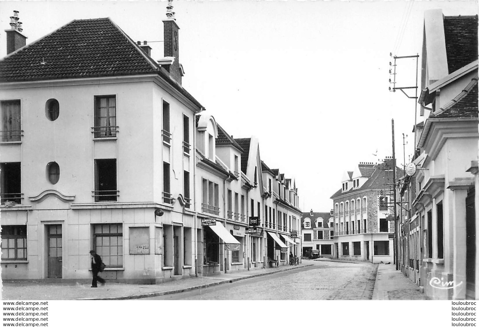 TOURNAN EN BRIE RUE DE PARIS - Tournan En Brie