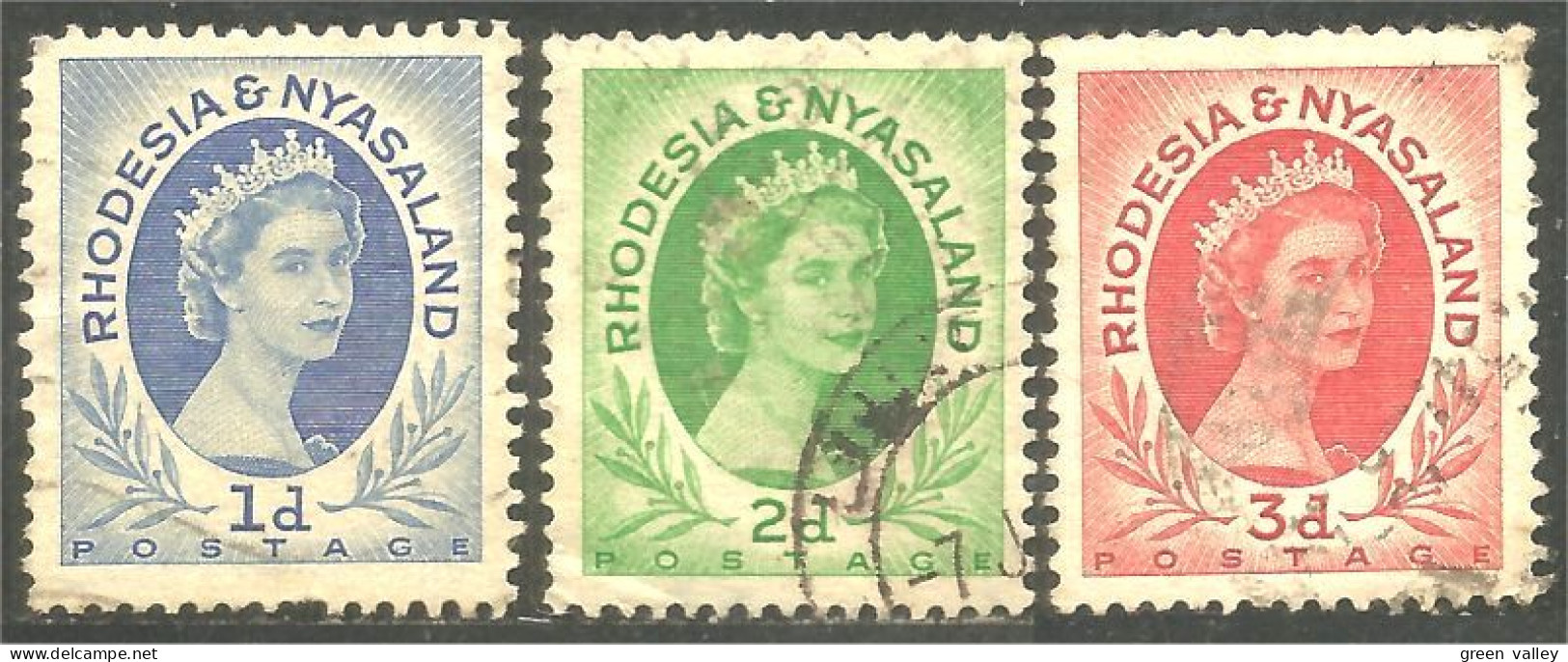 760 Rhodesia Nyasaland Queen Elizabeth II 3 Stamps  (RHO-43b) - Familles Royales