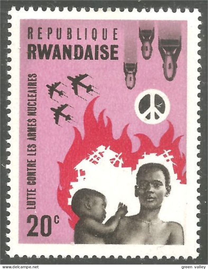 777 Rwanda Anti Nucléaire Nuclear Bombe Bombs MH * Neuf (RWA-208b) - Militares