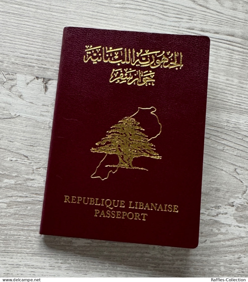 Lebanon 1997 Passport Passeport Reisepass Passaporto Pasaporte - Historical Documents