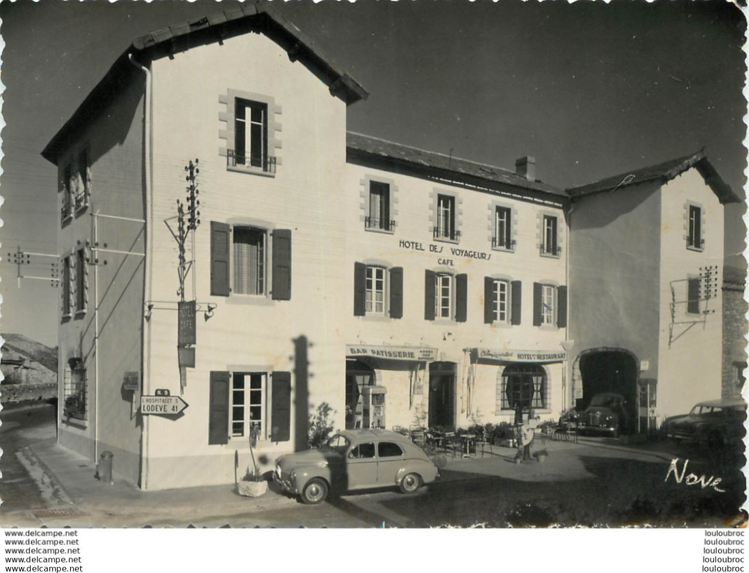 LA CAVALERIE GRAND HOTEL RESTAURANT DES VOYAGEURS ET VIEILLE AUTOMOBILE - La Cavalerie