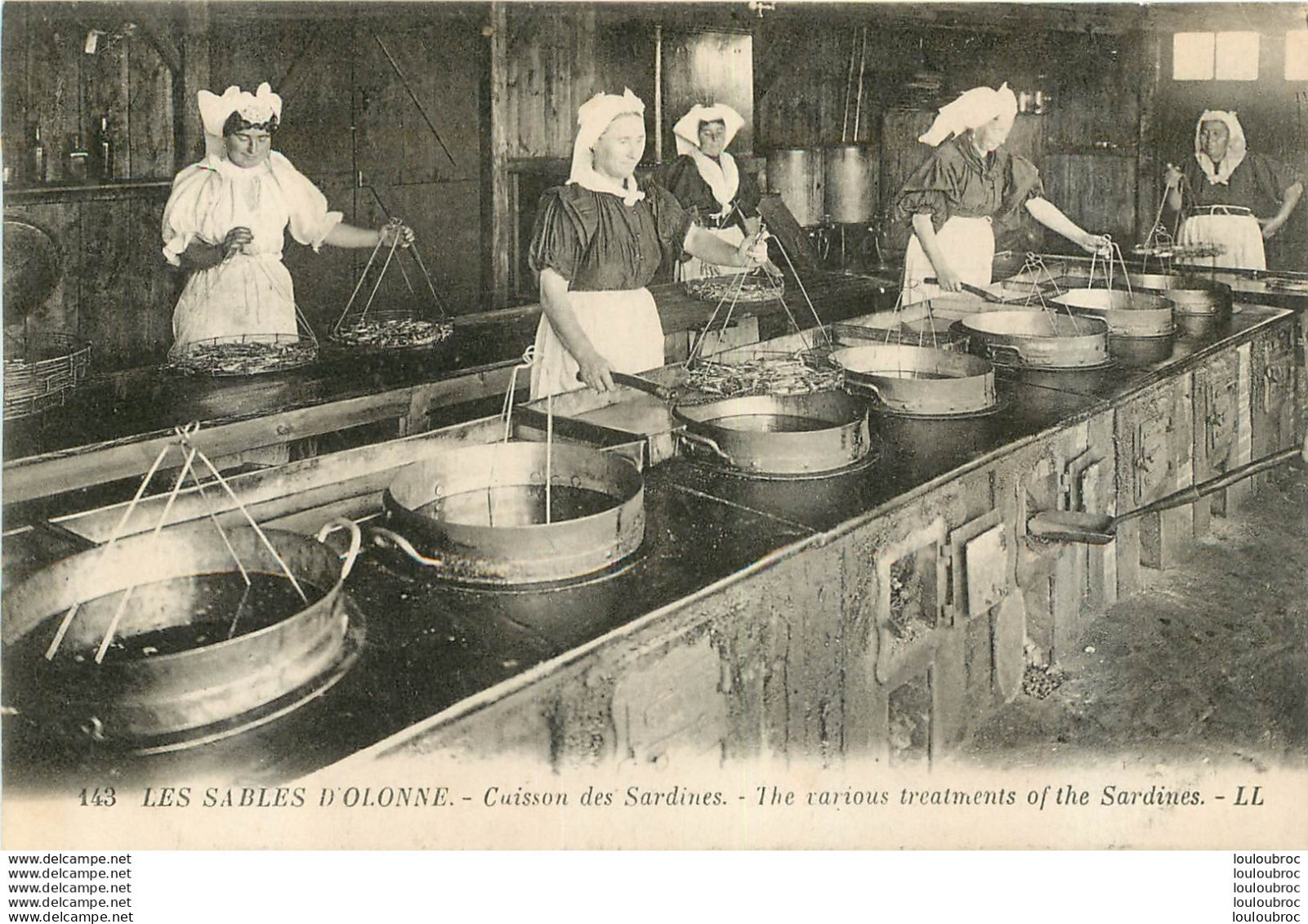 LES SABLES D'OLONNE CUISSON DES SARDINES - Sables D'Olonne