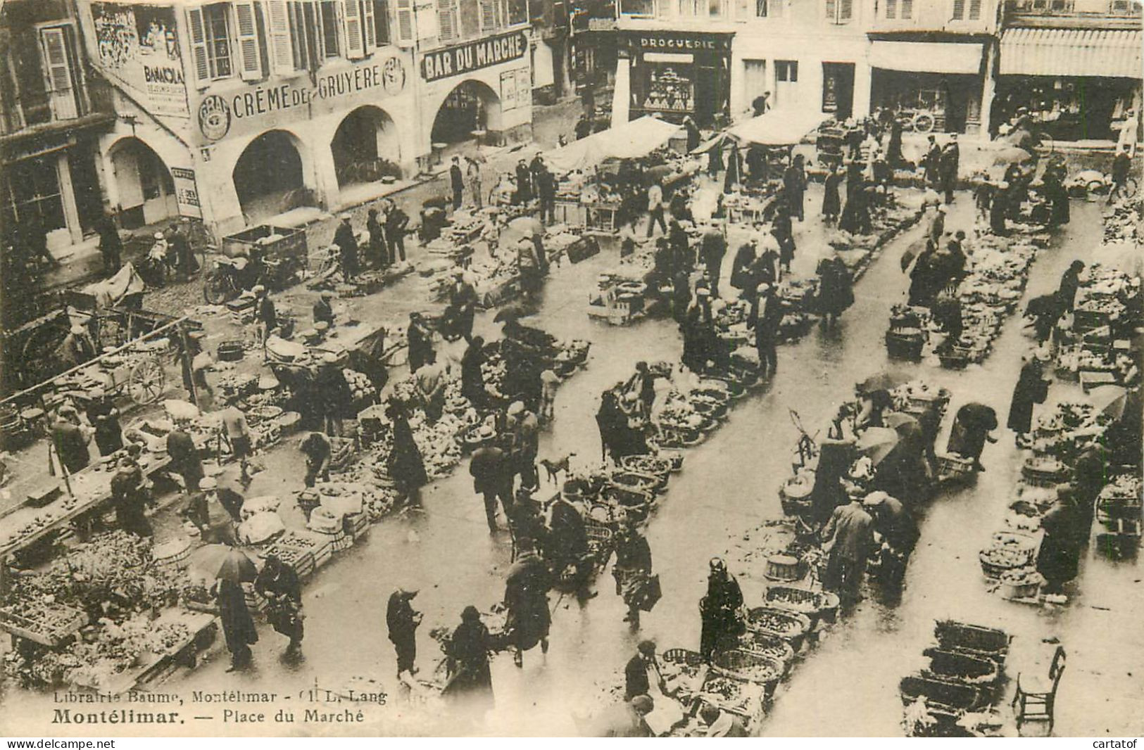 MONTELIMAR .  Place Du Marché .  - Montelimar