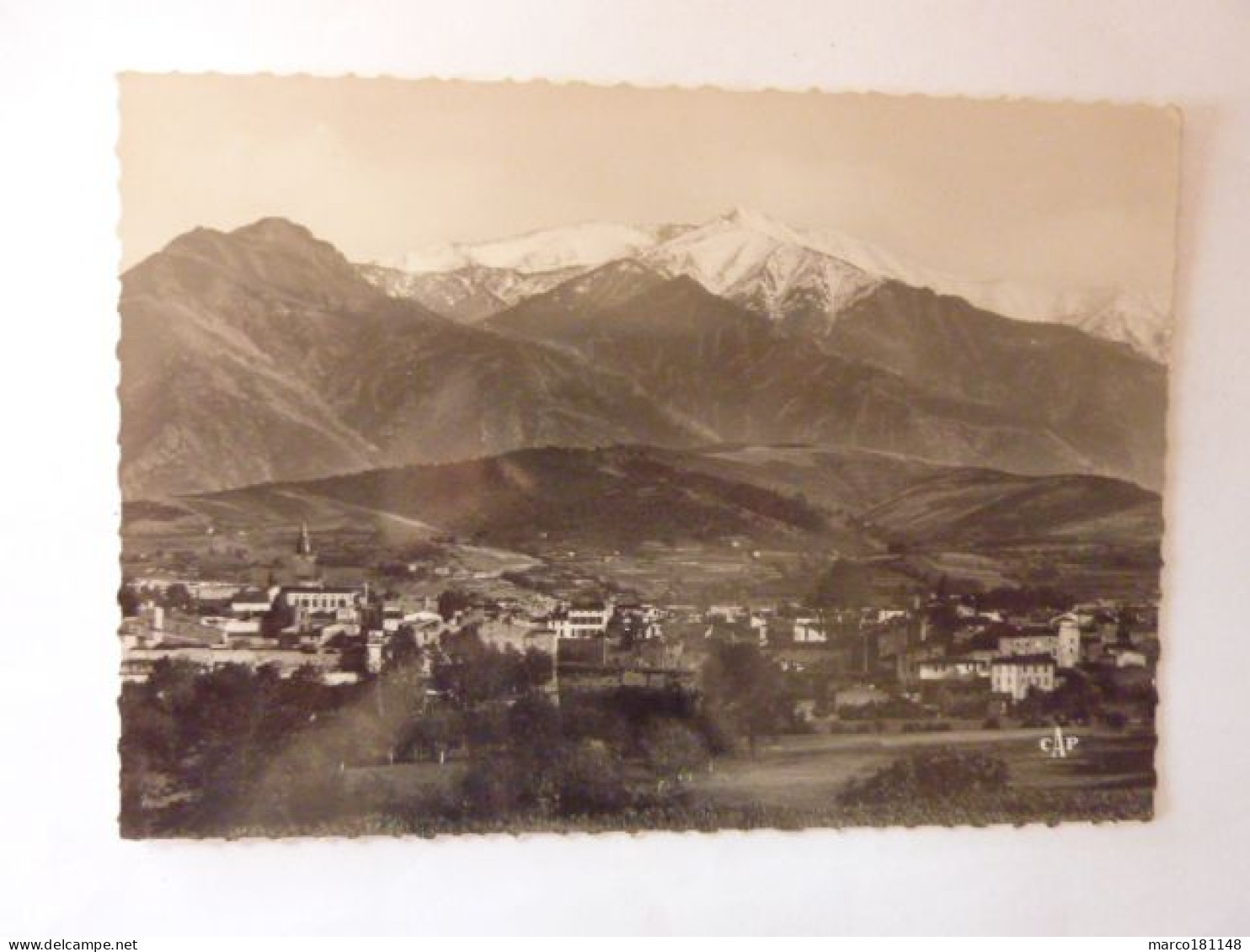 PRADES - Vue Générale Et Le Canigou - Prades