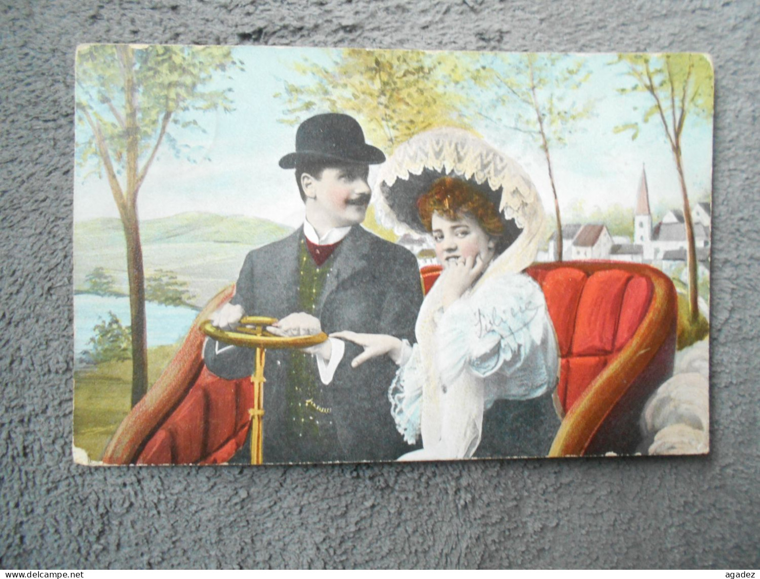 Cpa Couleur Couple Voiture Ancienne Automobile Chapeau 1907 Envoyée à Gemmenich - Voitures De Tourisme