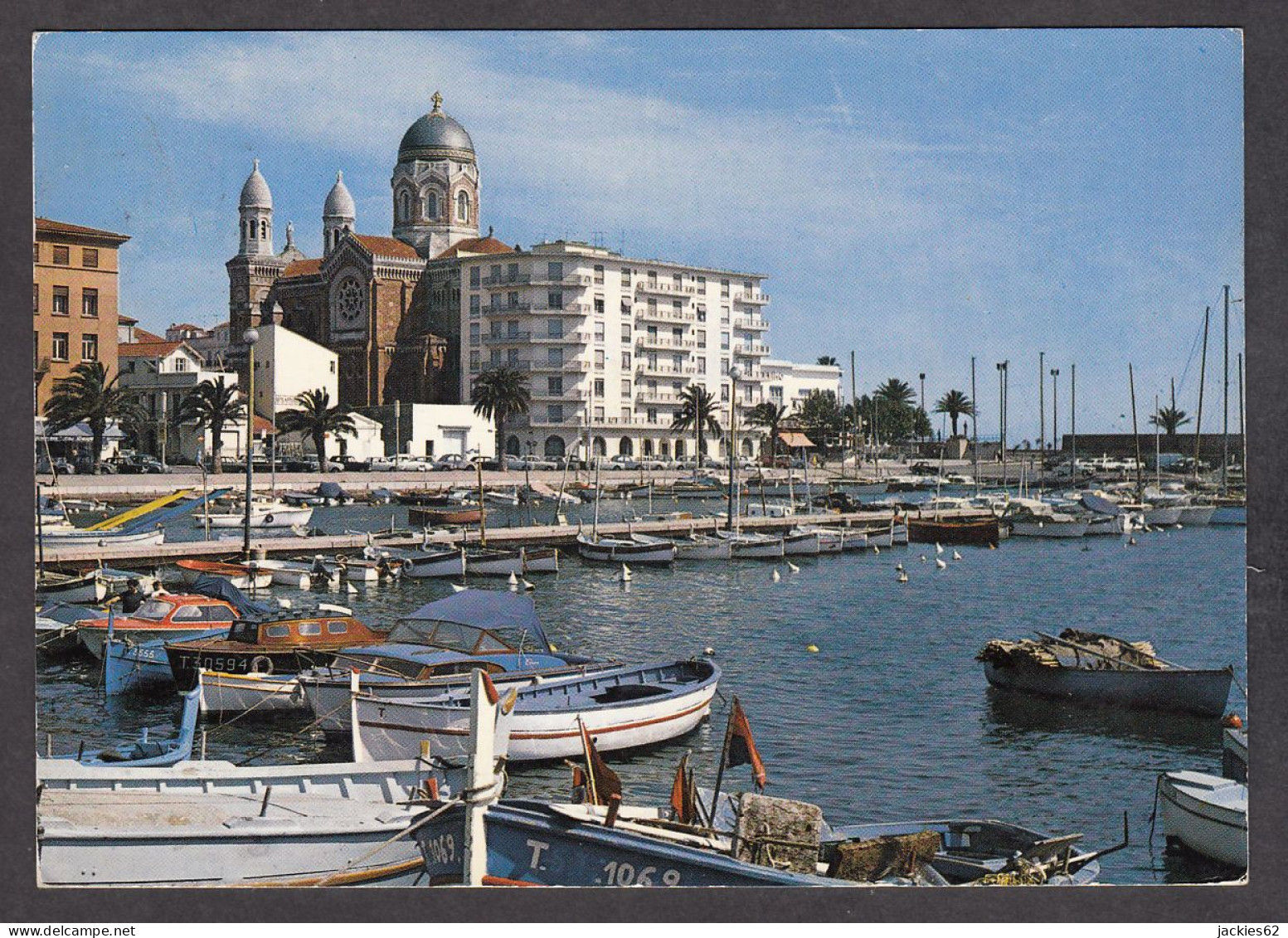 088407/ SAINT-RAPHAËL, Le Port Et La Cathédrale - Saint-Raphaël