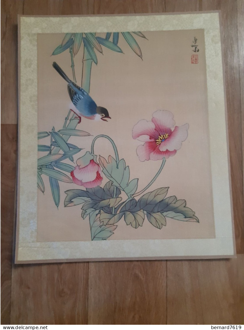 Peinture Sur Soie  XX E  Peinte A La Main En Chine - Signee - Fleur -  Oiseau - Arte Asiatica