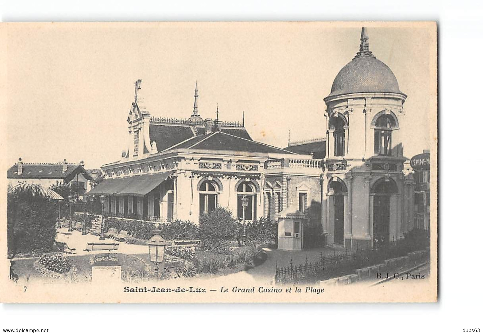 SAINT JEAN DE LUZ - Le Grand Casino Et La Plage - Très Bon état - Saint Jean De Luz