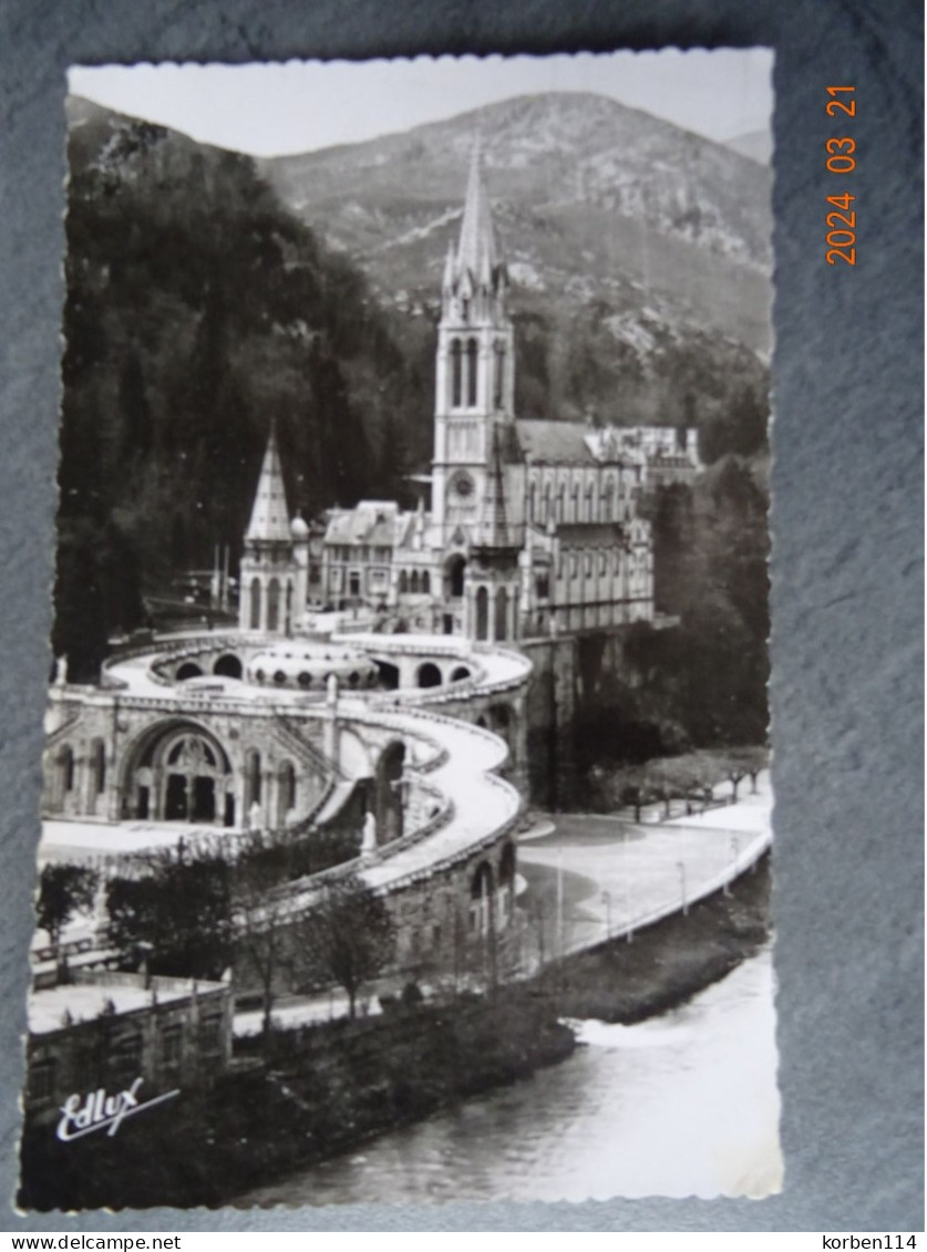 LA BASILIQUE ET LE GAVE - Lourdes