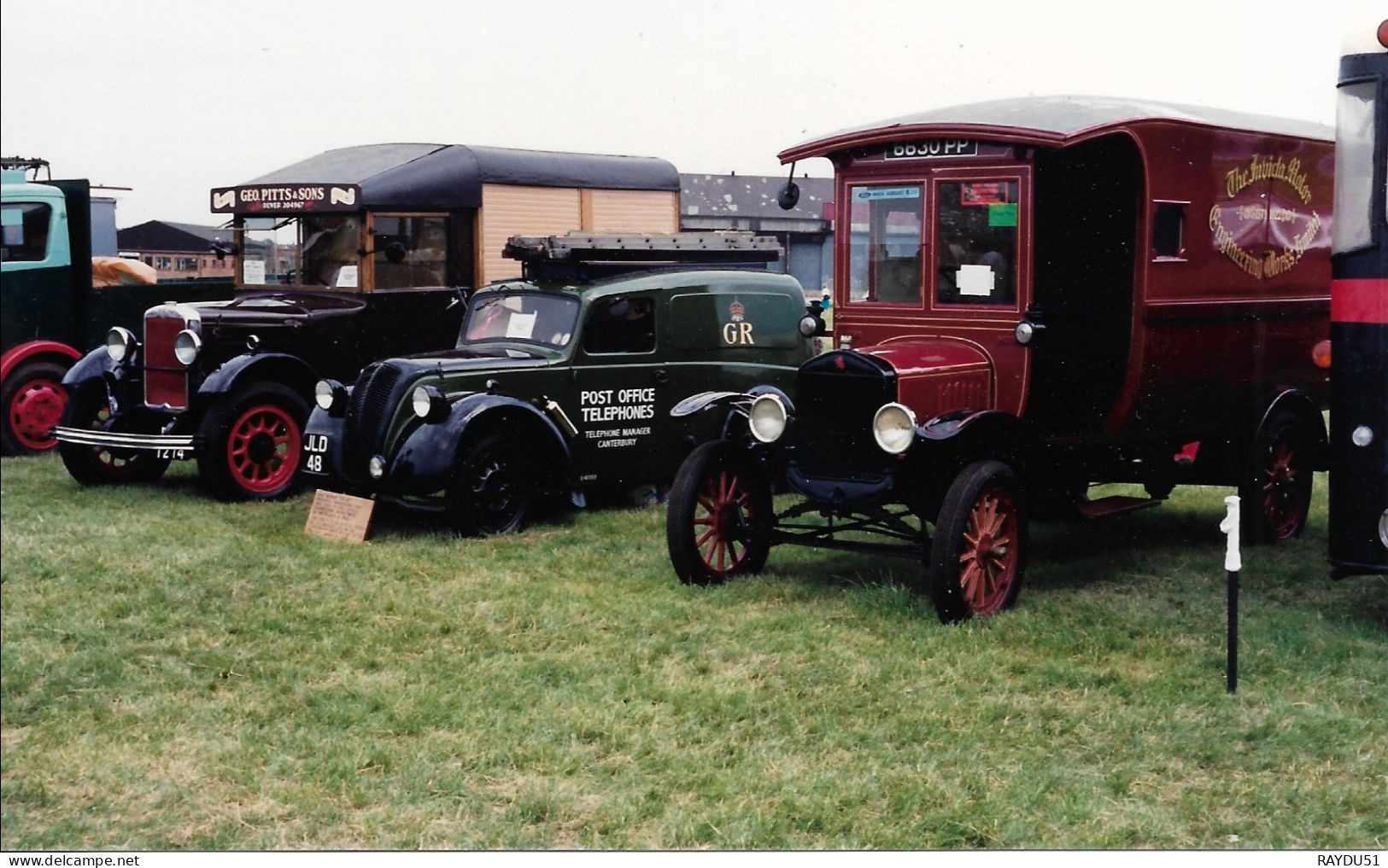 VEHICULES BRITANNIQUES PHOTOGRAPHIES LORS D'UN RASSEMBLEMENT A MANSTON ( KENT ) - Automobile