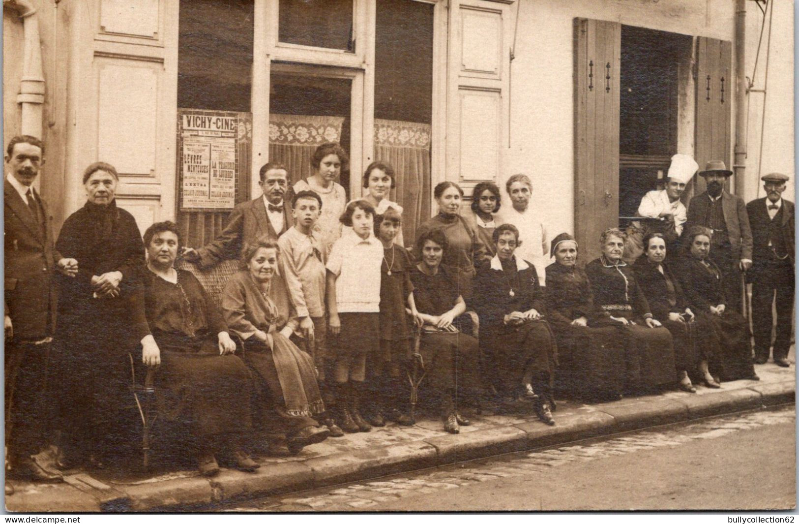 SELECTION -  VICHY  -  CARTE PHOTO -  Restaurant à Situer - Vichy