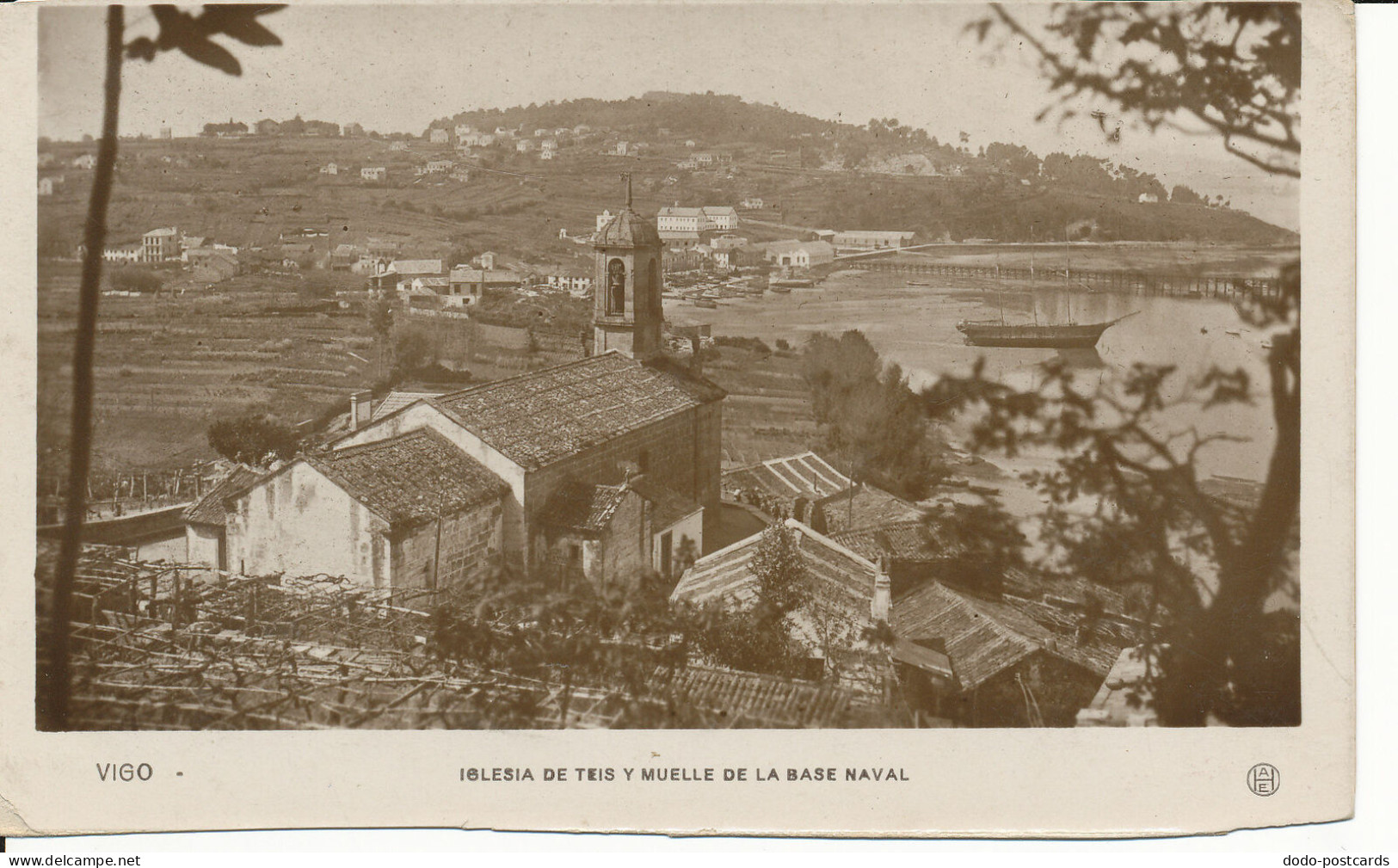 PC38119 Iglesia De Teis Y Muelle De La Base Naval. Vigo. 1936. B. Hopkins - Monde