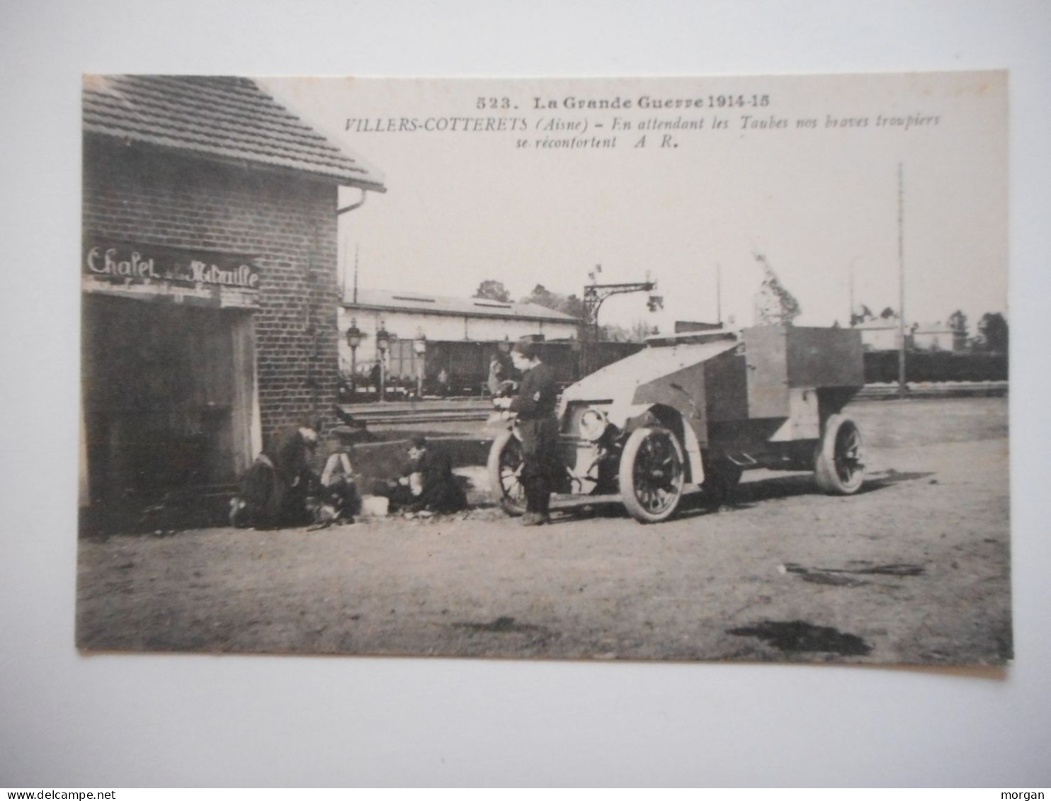 CPA MILITARIA - GUERRE 14/18 - VILLERS COTTERET, EN ATTENDANT LES TAUBES NOS TROUPIERS SE RECONFORTENT - Otros & Sin Clasificación