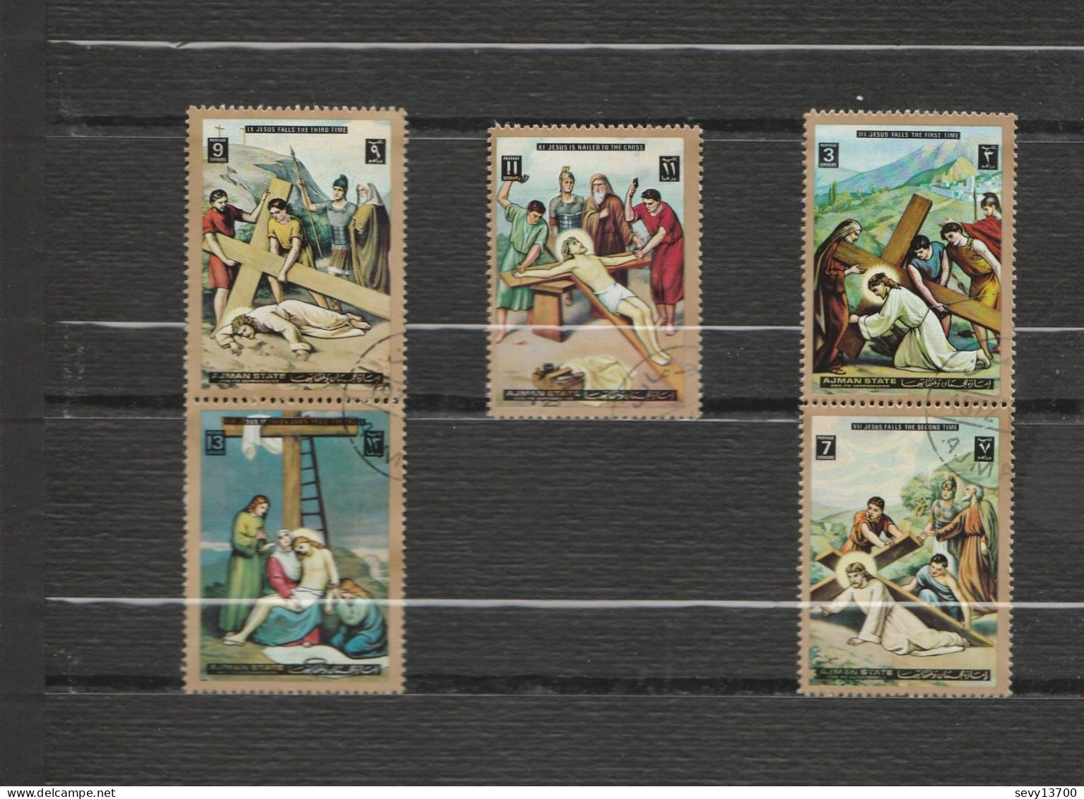 Ajman - Lot 11 Timbres: 1 Bloc De 8 Timbres La Vierge Année 1972 Et 5 Timbres Chemin De Croix - Crucifixion - Année 197 - Adschman