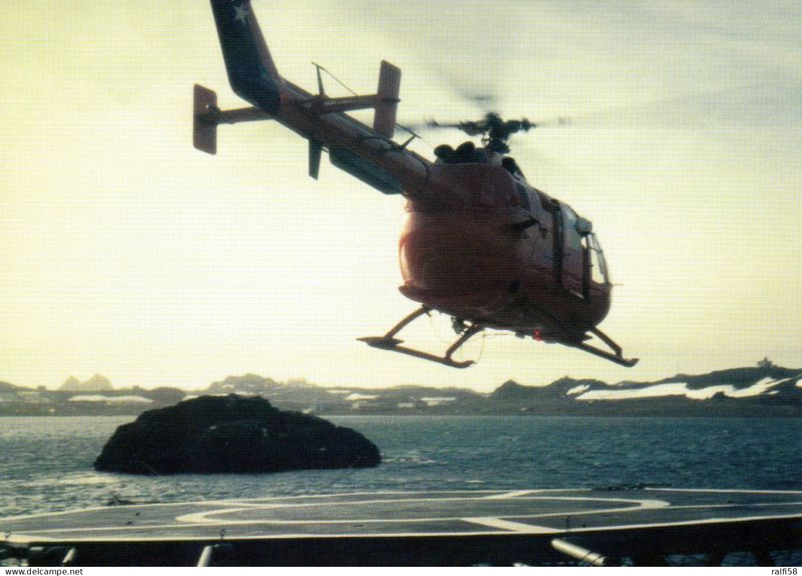 1 AK Antarctica / Antarktis * Fildes Bay, Helicopter-start From Ship To Base Frei, King George Island, South Shetlands * - Autres & Non Classés