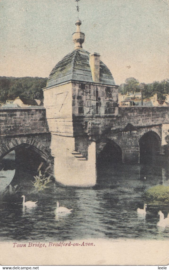 CN14. Vintage Postcard. Town Bridge, Bradford On Avon. - Autres & Non Classés