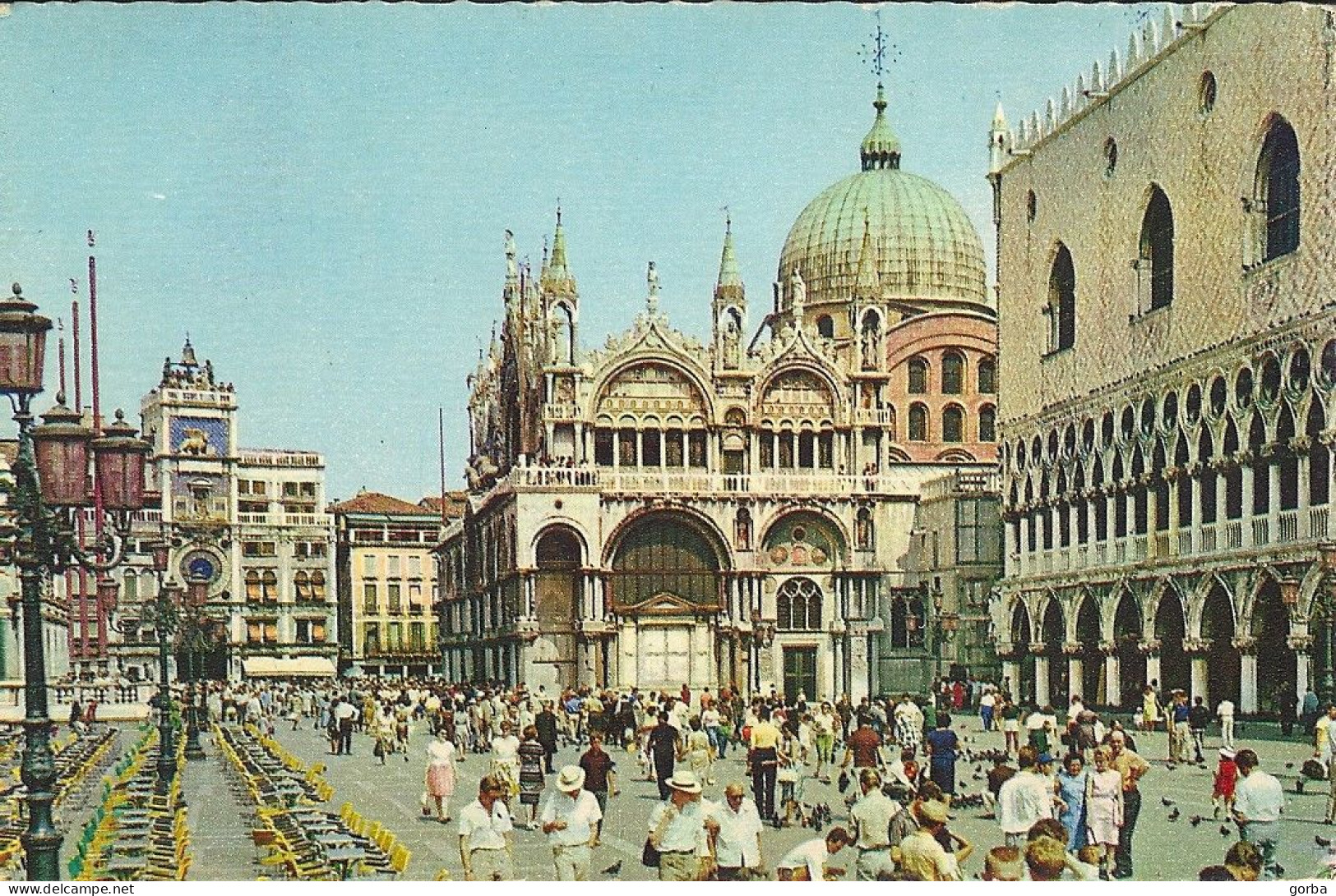*CPM - ITALIE - VENISE - Petite Place St Marc - Animée - Venezia (Venedig)