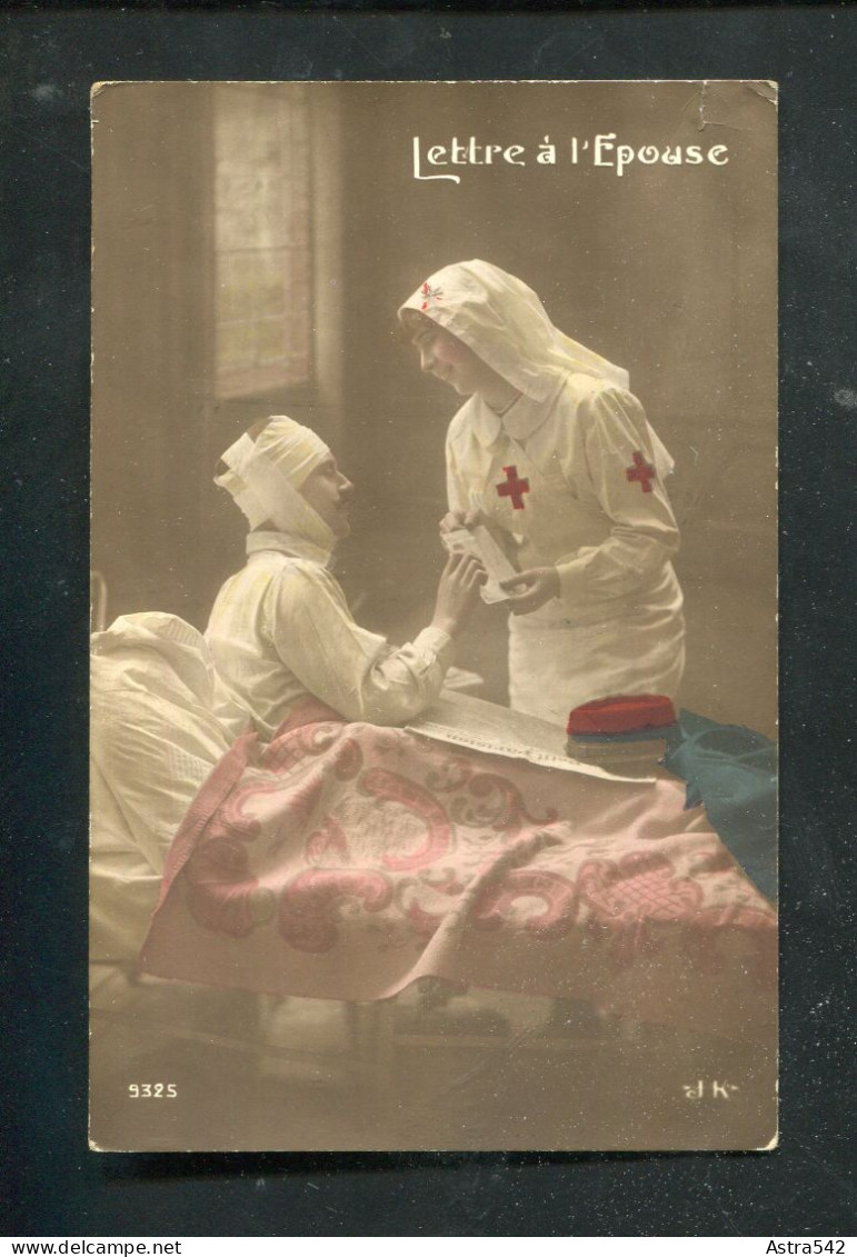 "ROTES KREUZ-SCHWESTER MIT PATIENT" Aeltere Color-AK (A0117) - Rotes Kreuz