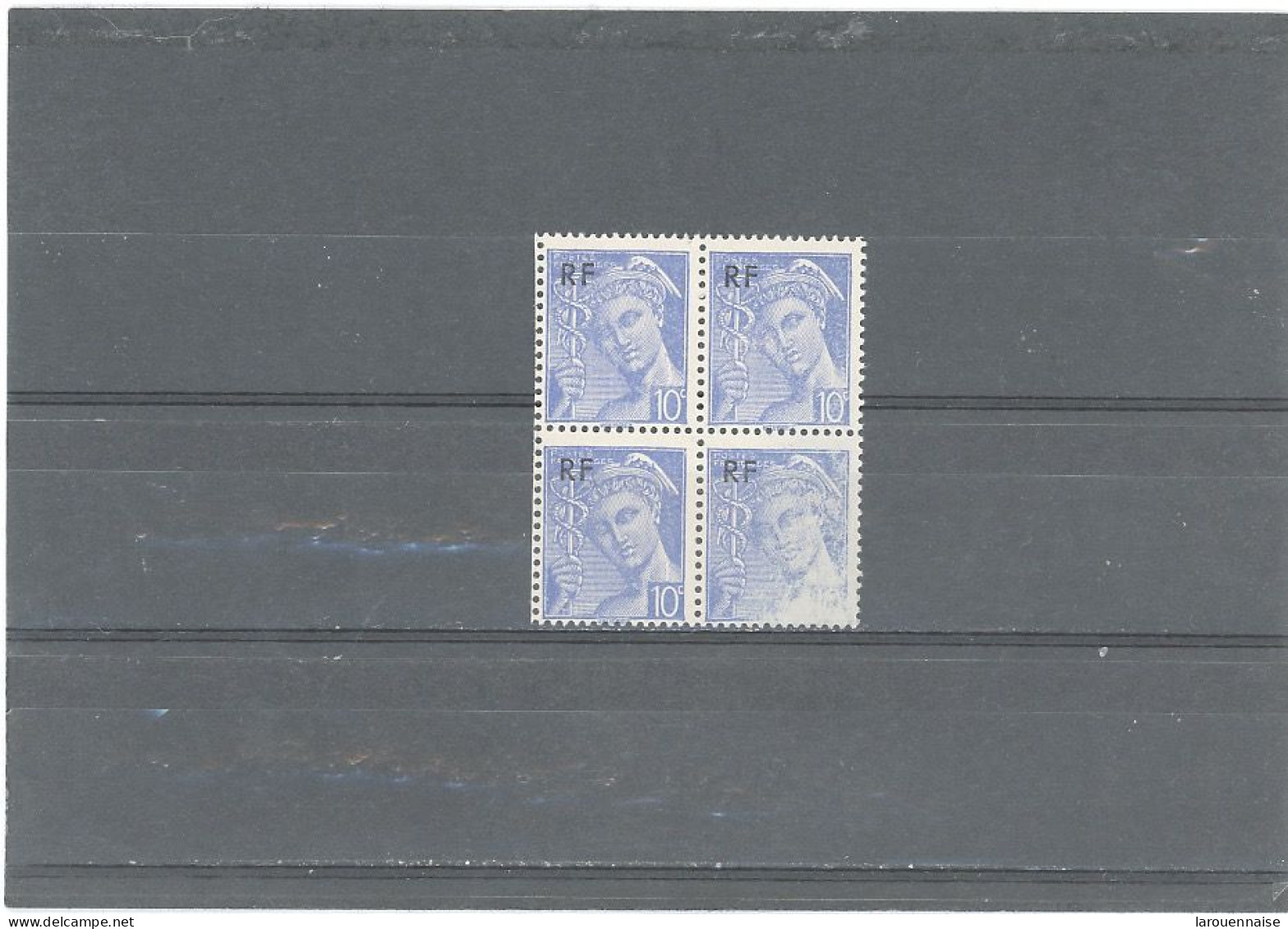 VARIÉTÉ -N°657-TYPE MERCURE 10c BLEU SURCHARGE R F -BLOC DE 4 - IMPRESSION DEFECTUEUSE - Nuevos