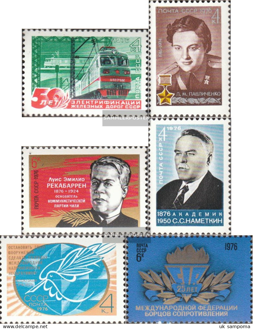 Soviet Union 4484,4485,4486,4493, 4511,4512 (complete Issue) Unmounted Mint / Never Hinged 1976 RAilwAy, PeAce, FIR U.A. - Neufs