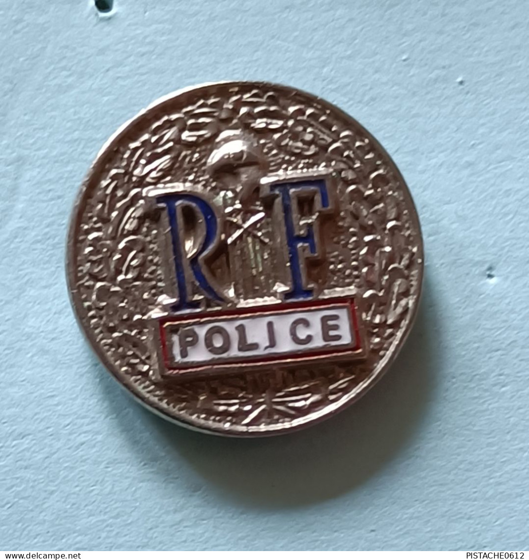 Pin's RF Police République Française - Police