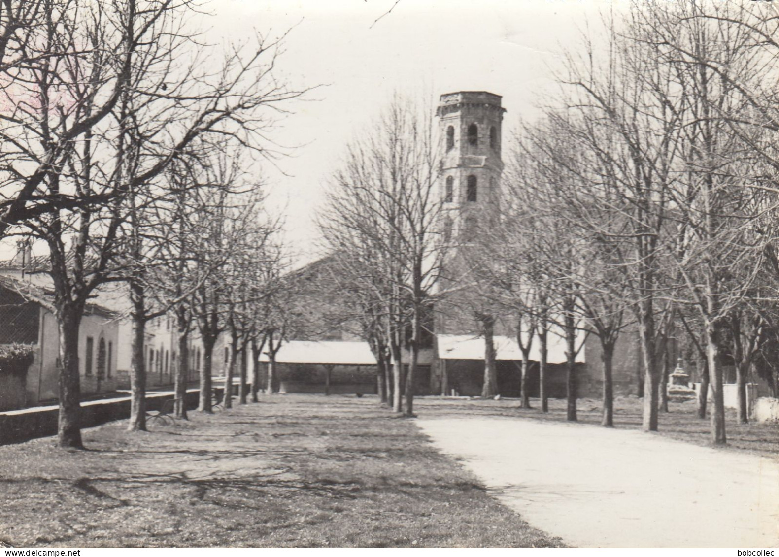 RIMONT (Ariège): Le Champ De Mars Et Le Clocher - Other & Unclassified