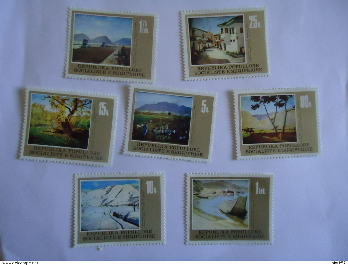 ALBANIA  MNH 5 MLN 2 STAMPS  7  PAINTING - Otros & Sin Clasificación