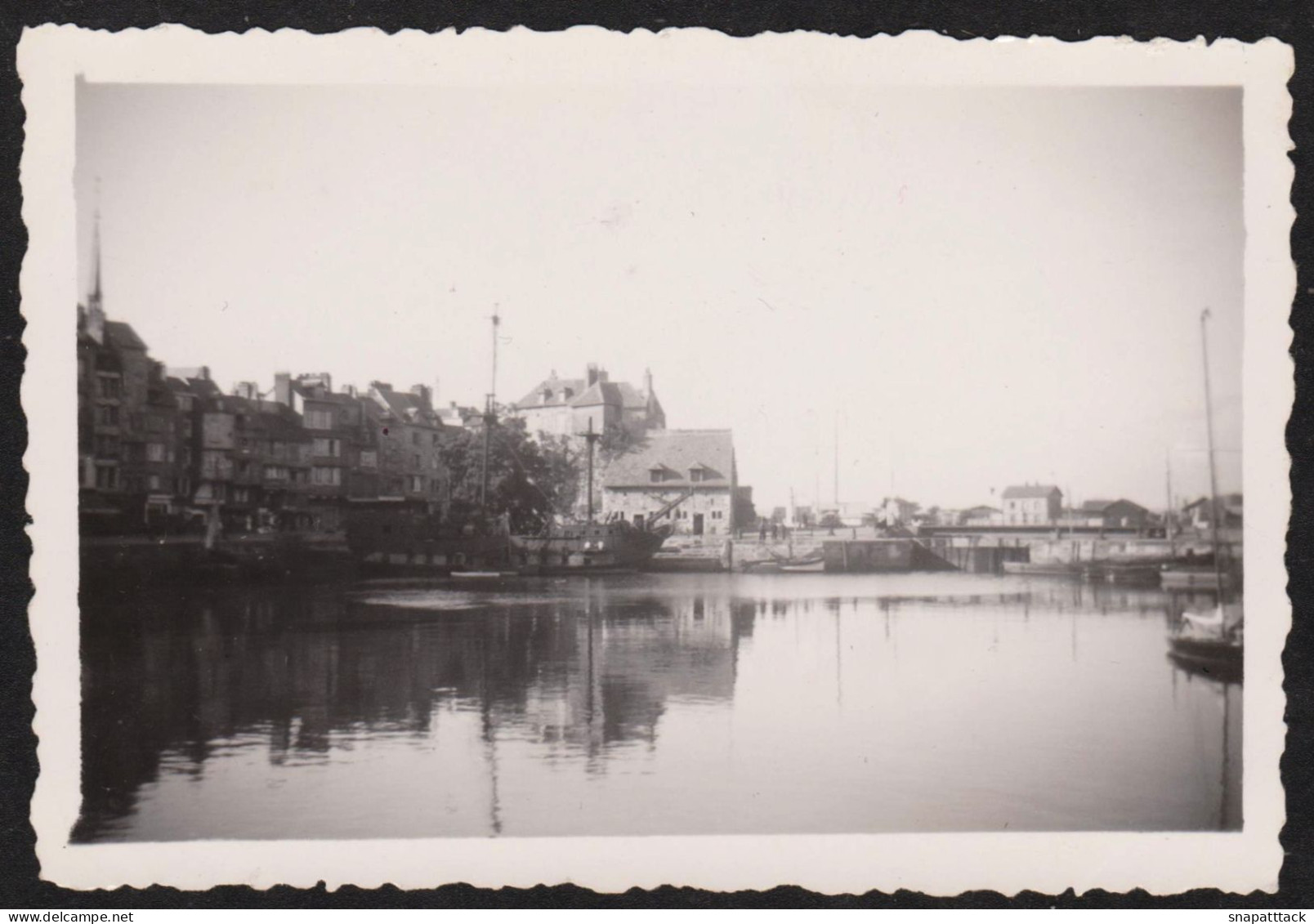 Jolie Photographie Ancienne Amateur HONFLEUR, Port Et Bateaux, Normandie 8,8x6 Cm - Orte