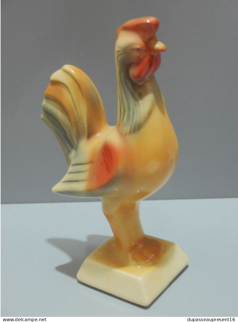 -JOLI ANCIEN SUJET COQ en CERAMIQUE ANNEES 50 COLLECTION déco VITRINE    E