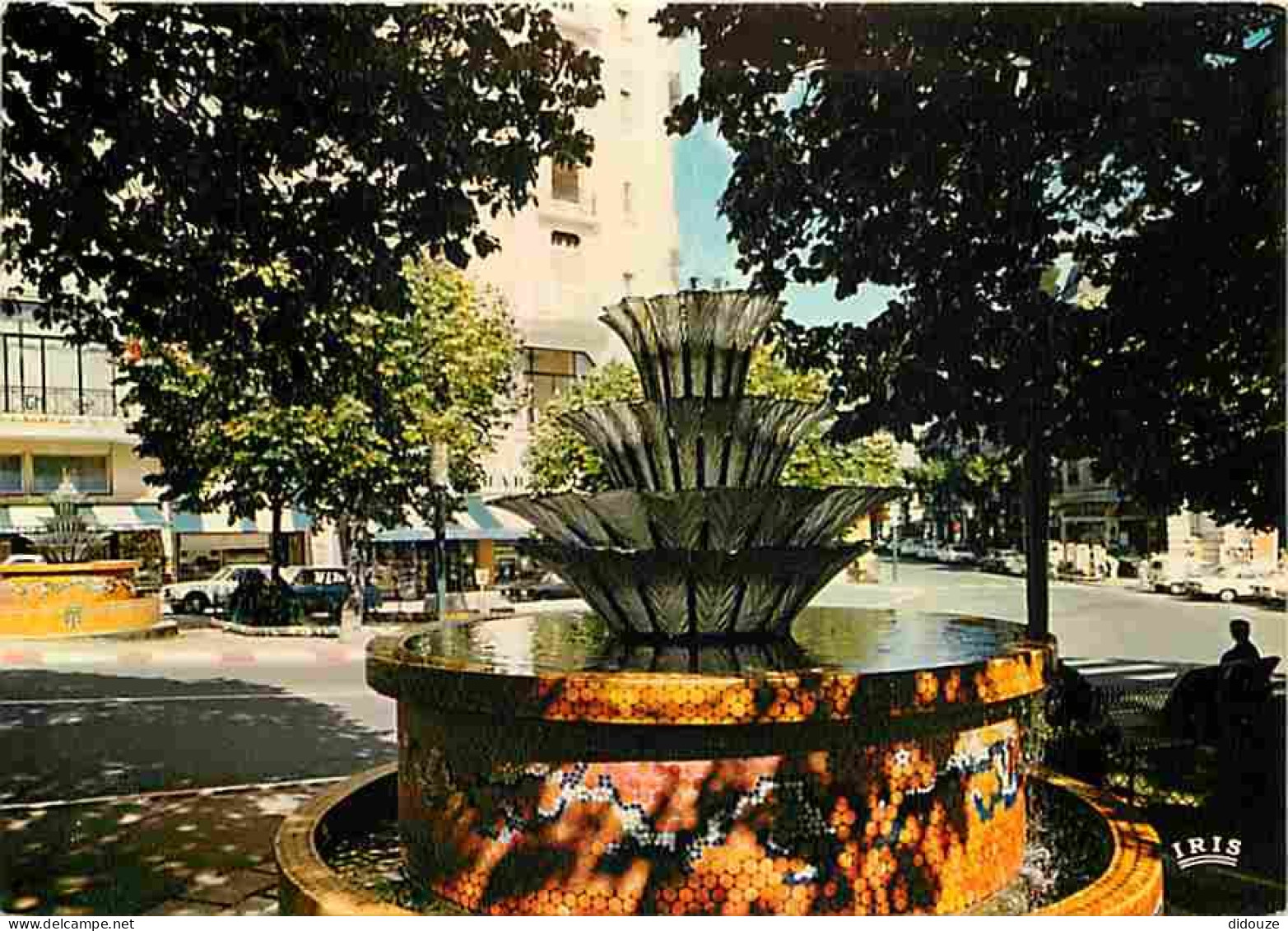 63 - Chatelguyon - La Place Brosson - CPM - Voir Scans Recto-Verso - Châtel-Guyon