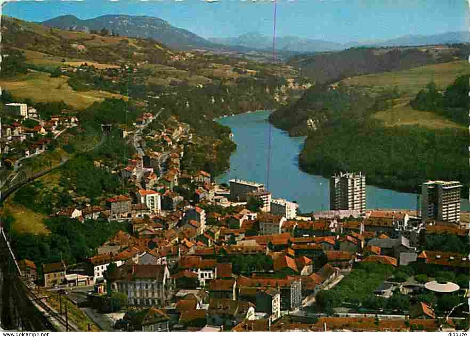 01 - Bellegarde - Vue Générale Aérienne - La Ville Et La Vallée Du Rhone - CPM - Voir Scans Recto-Verso  - Bellegarde-sur-Valserine