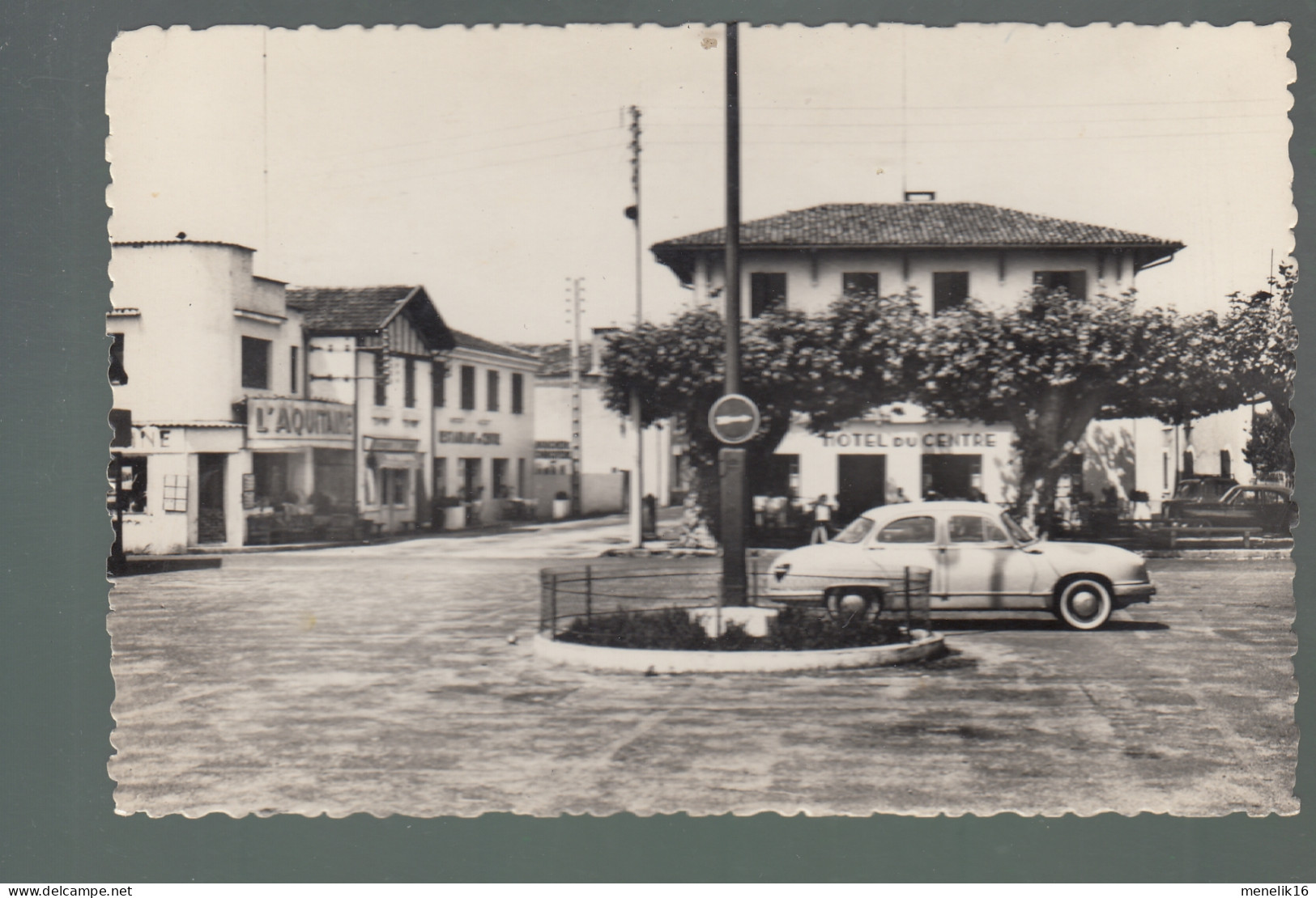 CP - 40 - Vieux-Boucau-les-Bains - Le Centre - Panhard DynaZ - Vieux Boucau