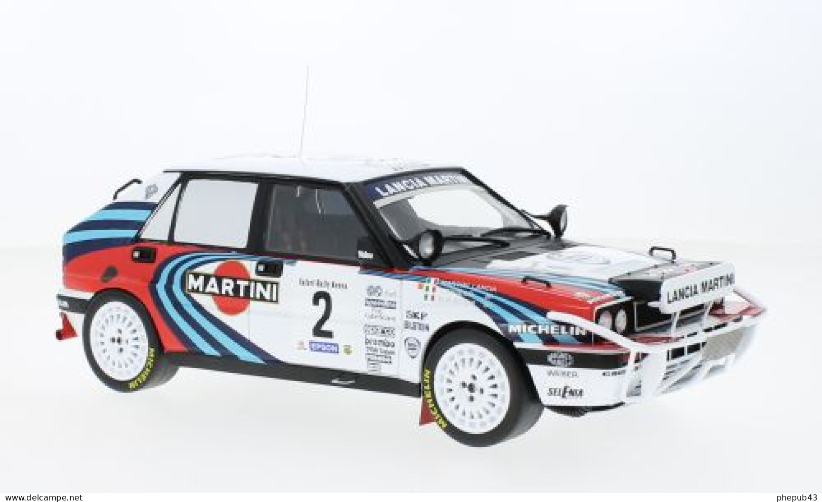 Lancia Delta Integrale 16V - Martini - Safari Rally 1990 #2 - Miki Biasion/T. Siviero - Ixo (1:18) - Ixo