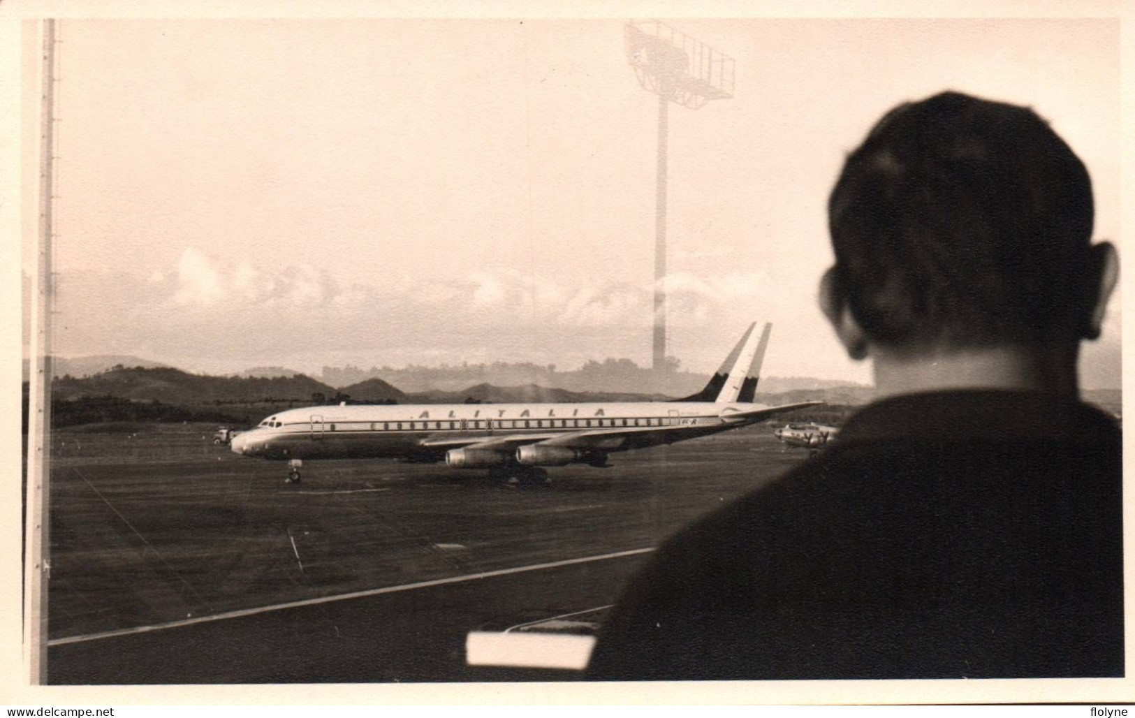 Antananarivo - Photo Ancienne - Aéroport - Avion Douglas DC 8 Compagnie ALITALIA - Aviation - Madagascar - 8,5x13,5 Cm - Madagaskar