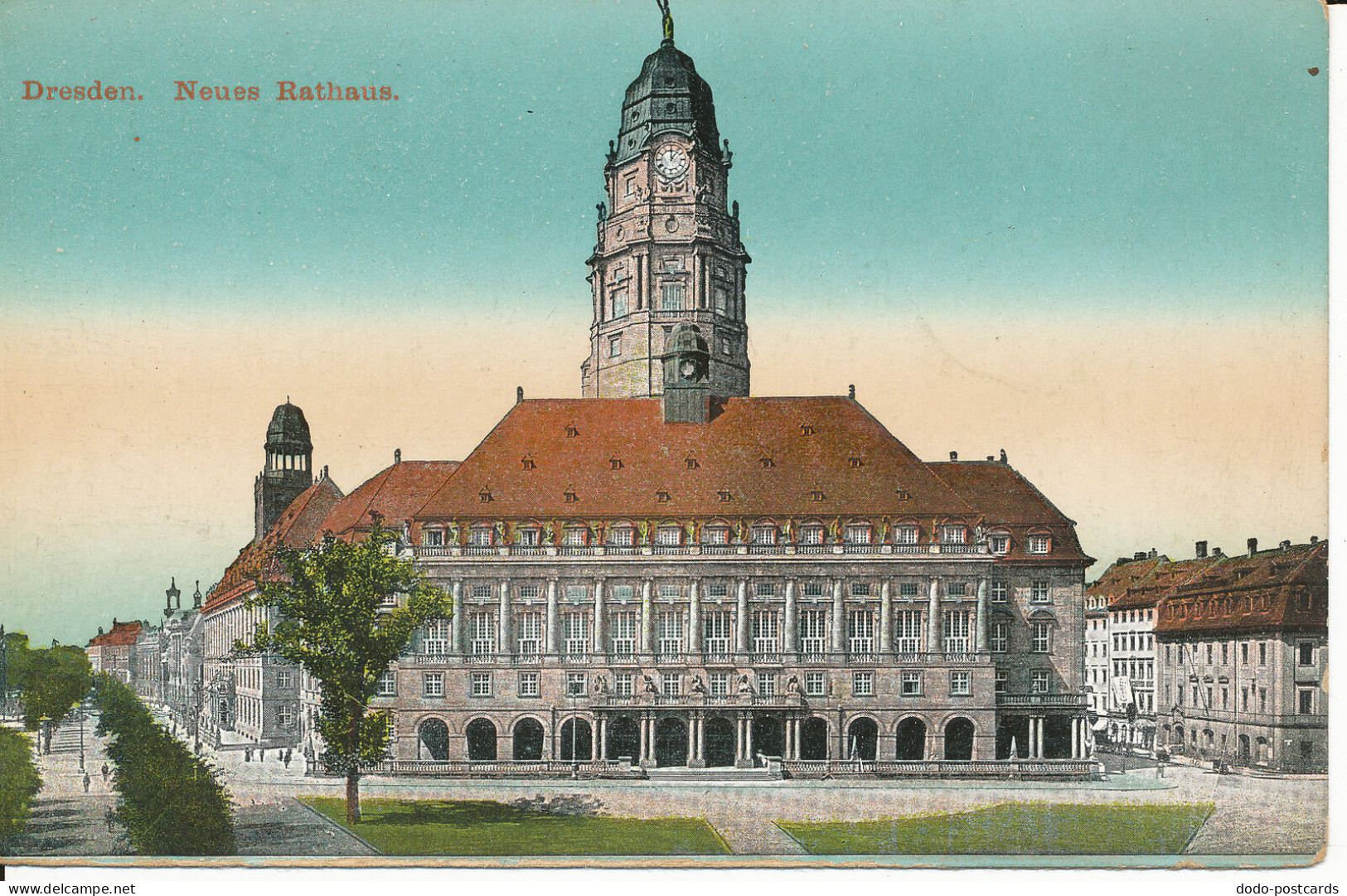 PC38517 Dresden. Neues Rathaus. B. Hopkins - World