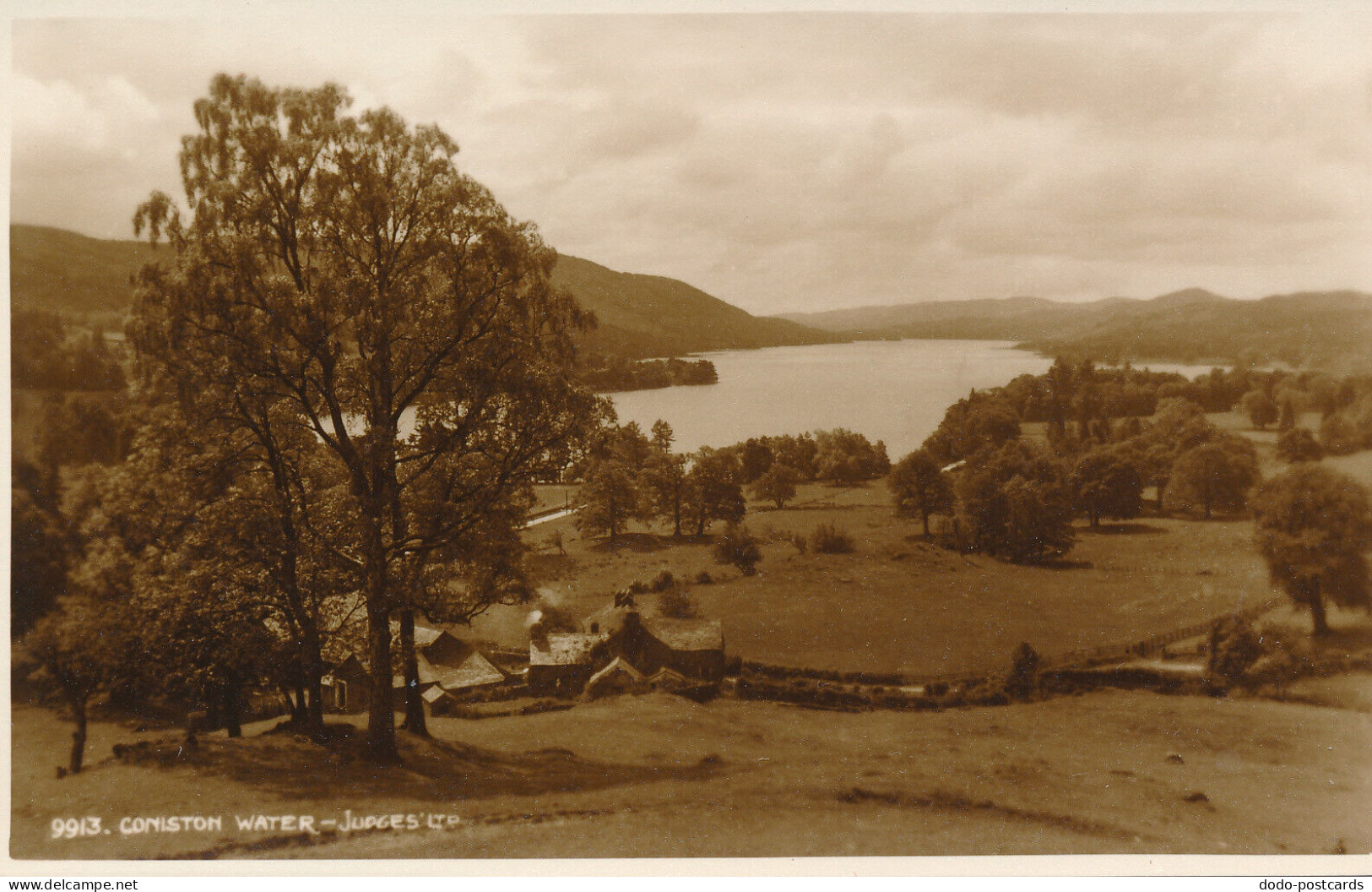 PC41800 Coniston Fells. Judges Ltd. No 9913 - Mundo